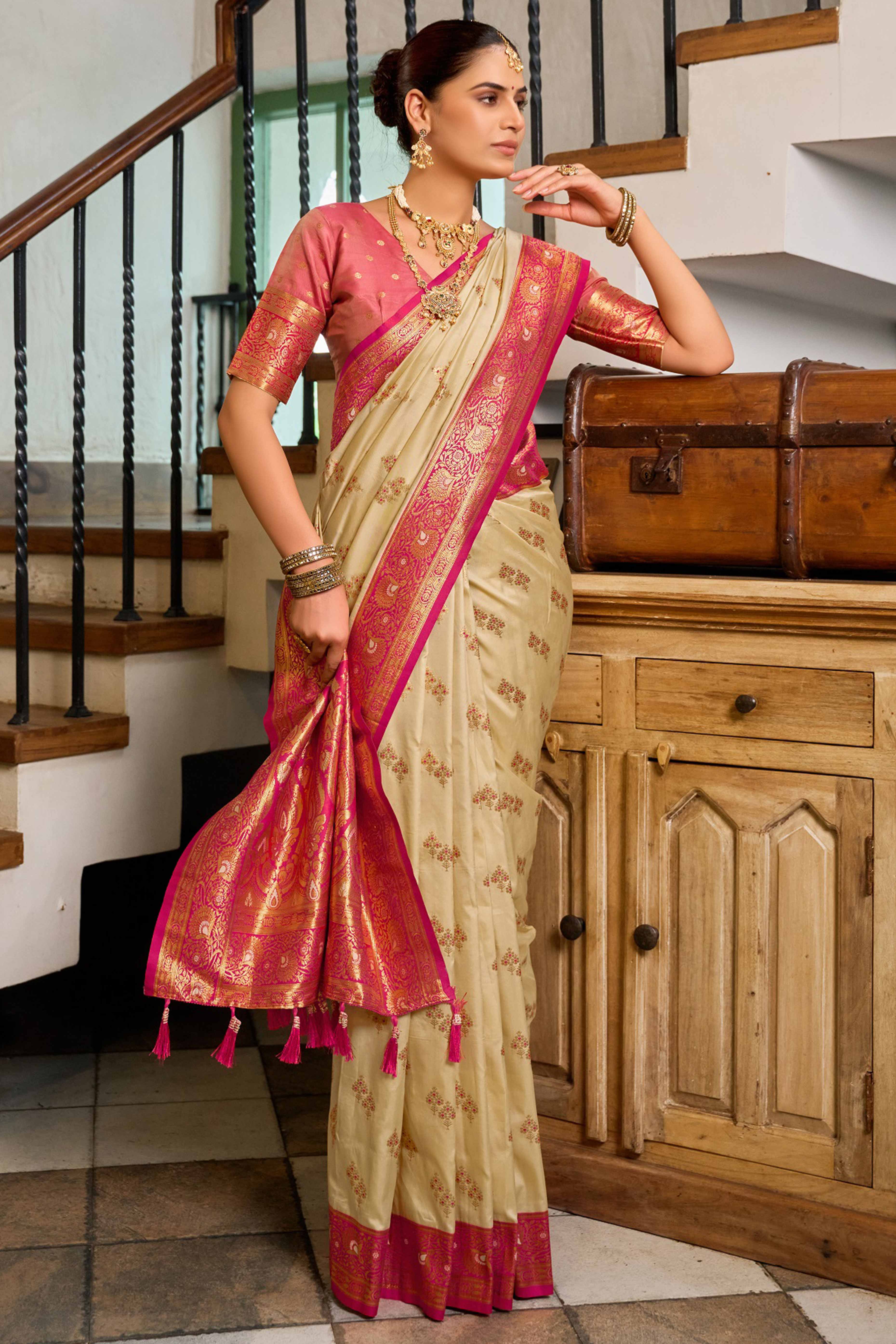 Cream Silk Blend Saree Featuring Intricate Floral Zari Work