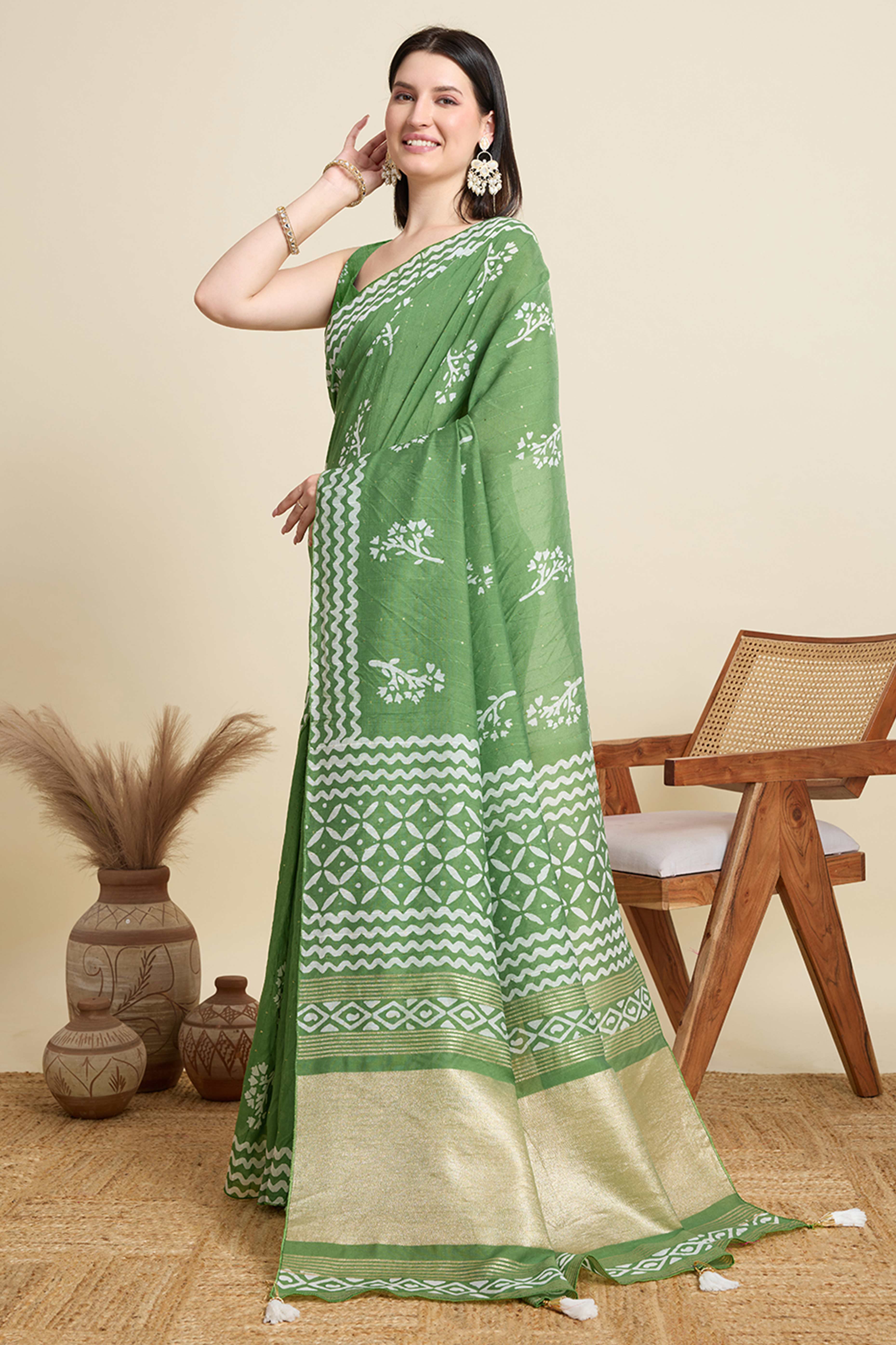 Green Cotton Blend Saree Featuring Floral Prints and Elegant Sequins Work Accents