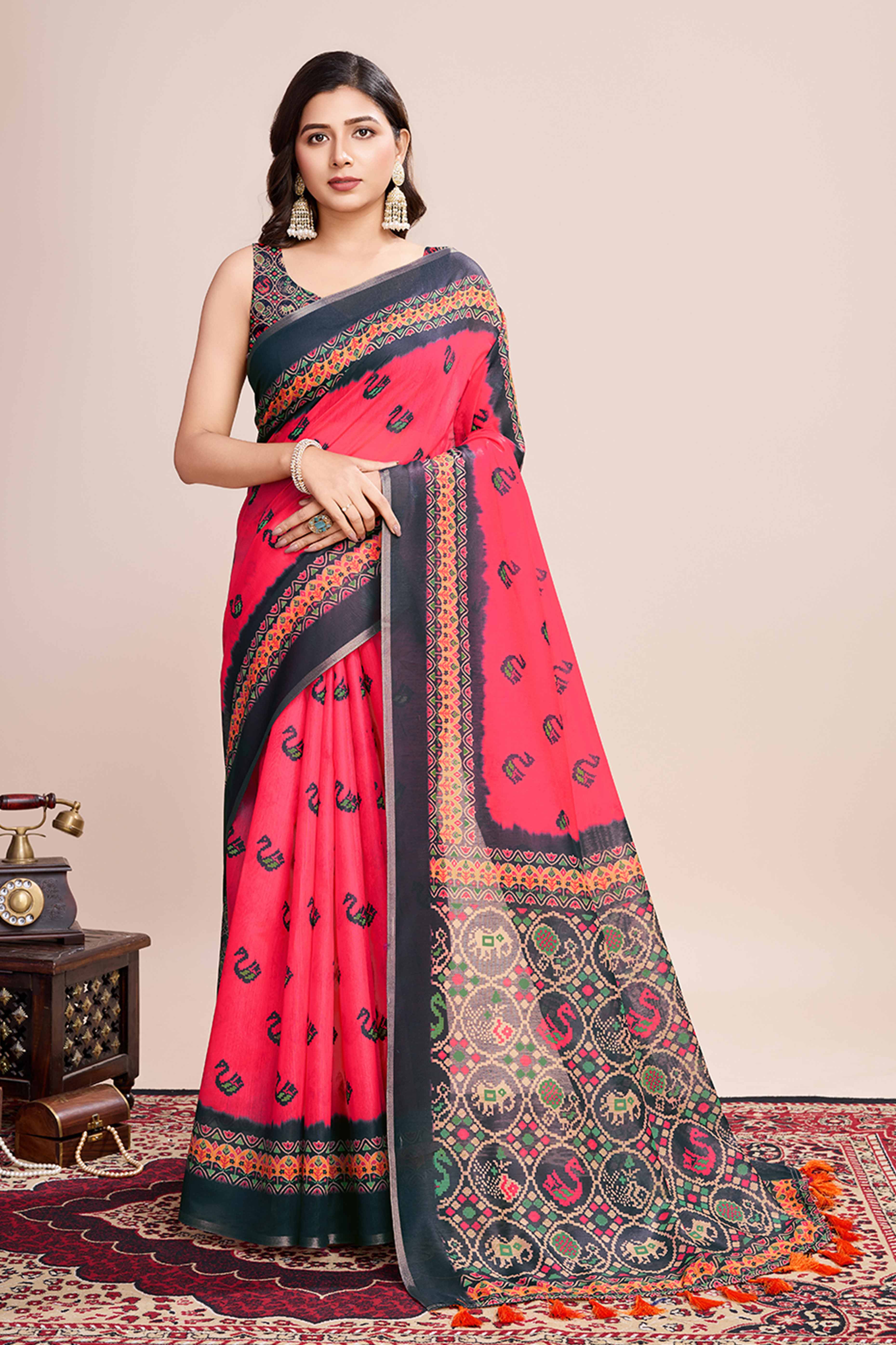 Pink Floral Printed Linen Saree