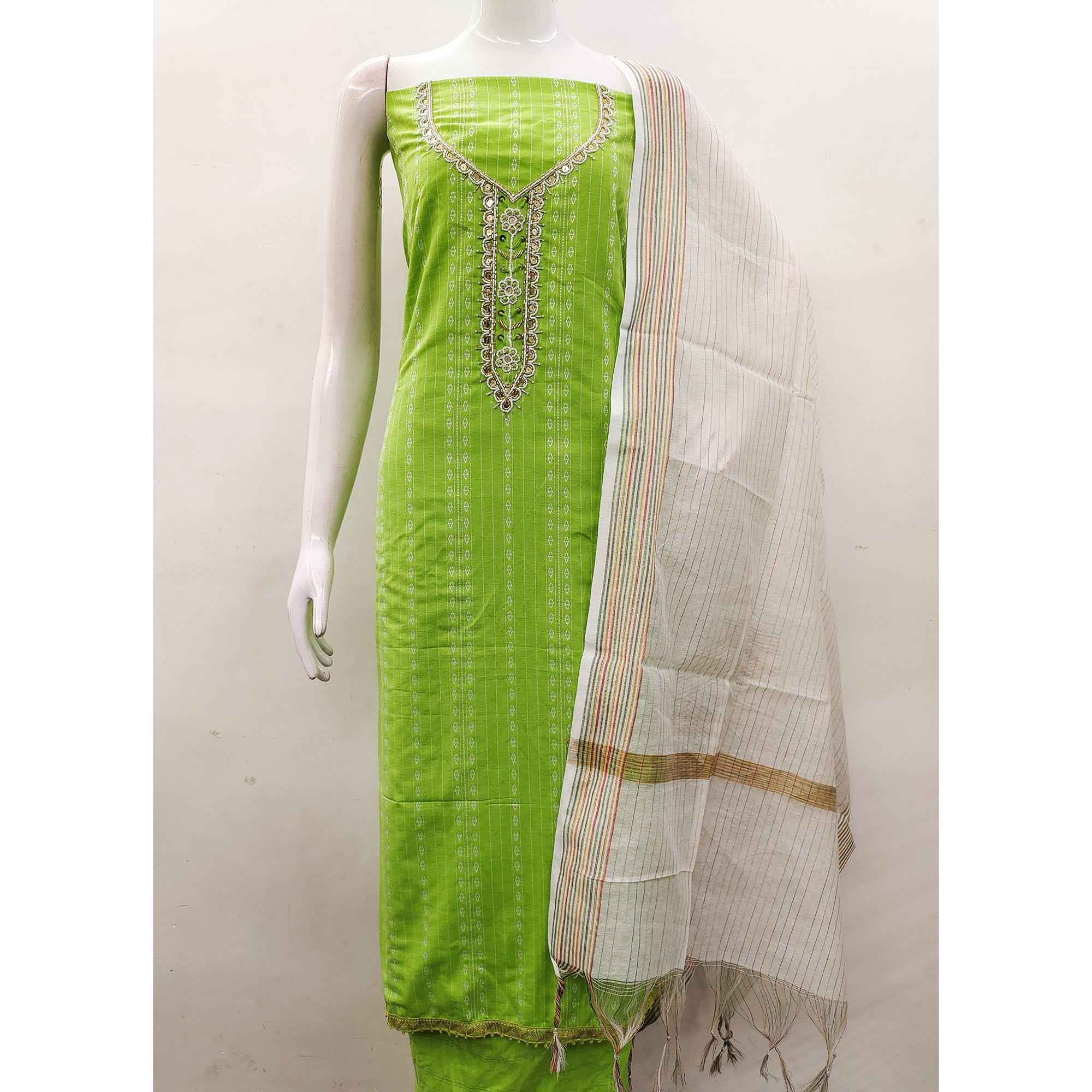 GNGR-41184-GREEN