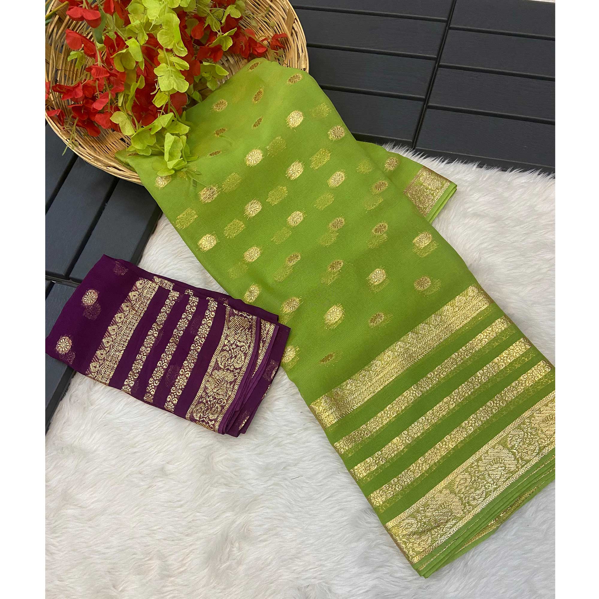 Green Zari Weaving Weaving Georgette Saree
