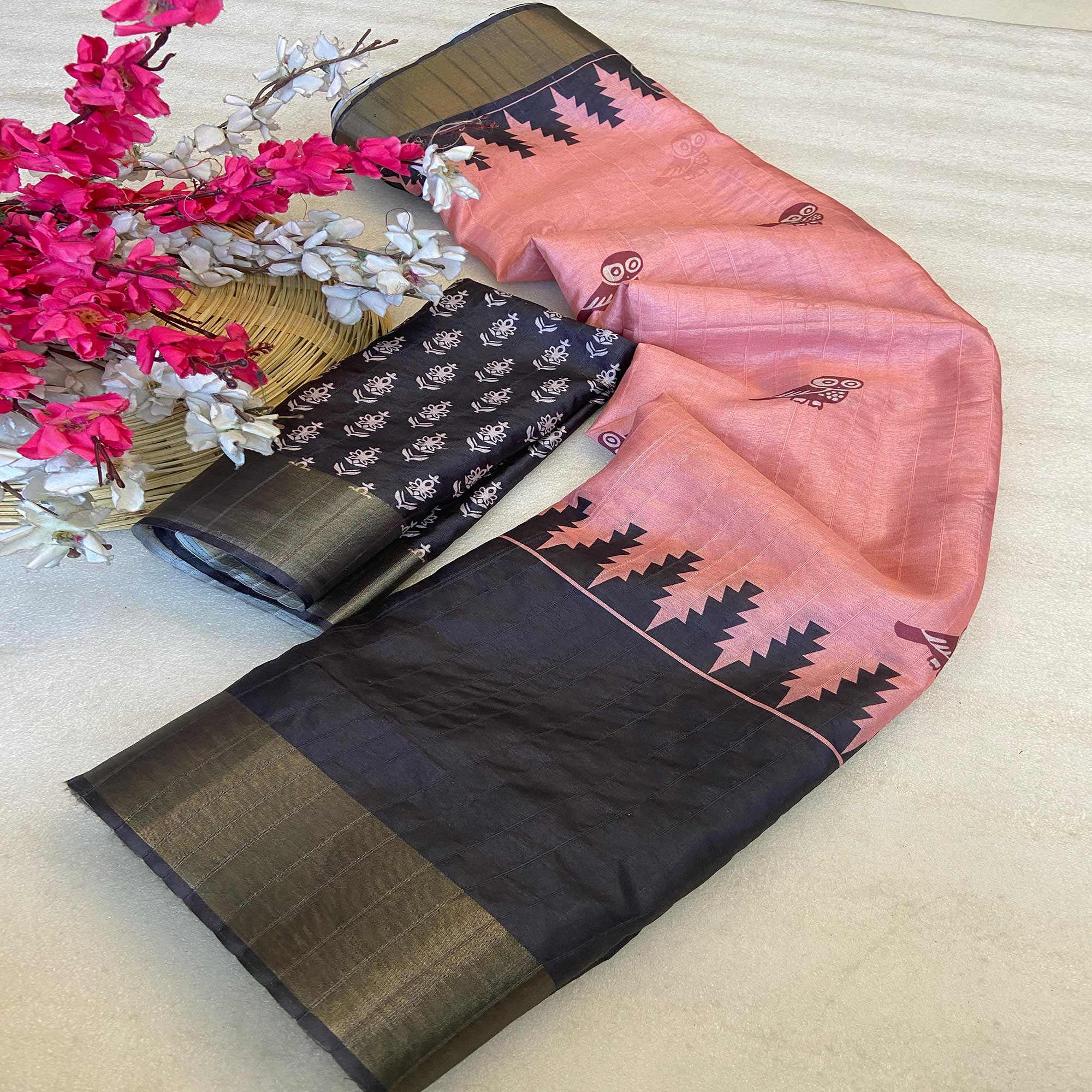 Grey Cotton Silk Saree Woven on Handloom with Elegant Abstract Patterns