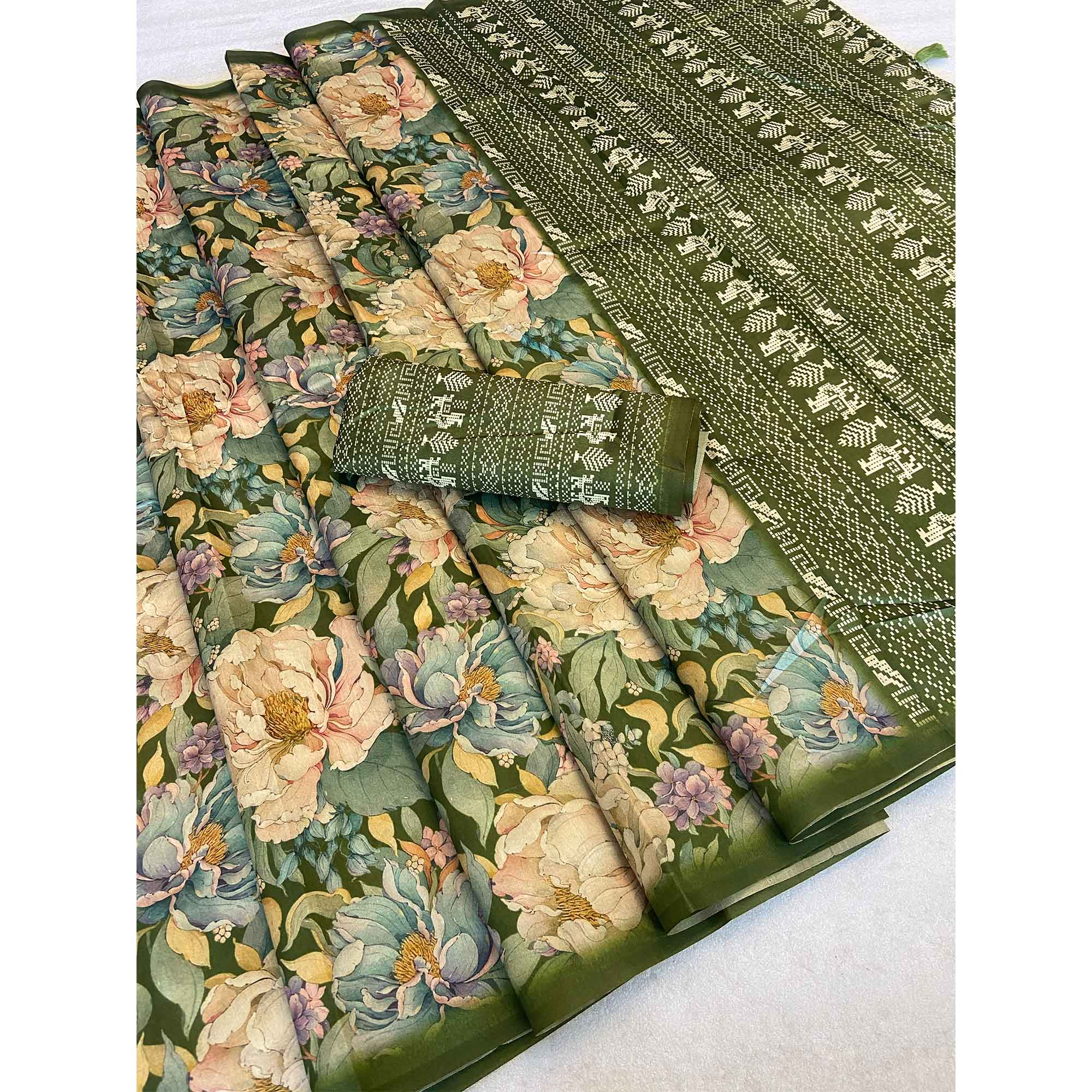 Green Floral Digital Printed Cotton Handloom Silk Saree