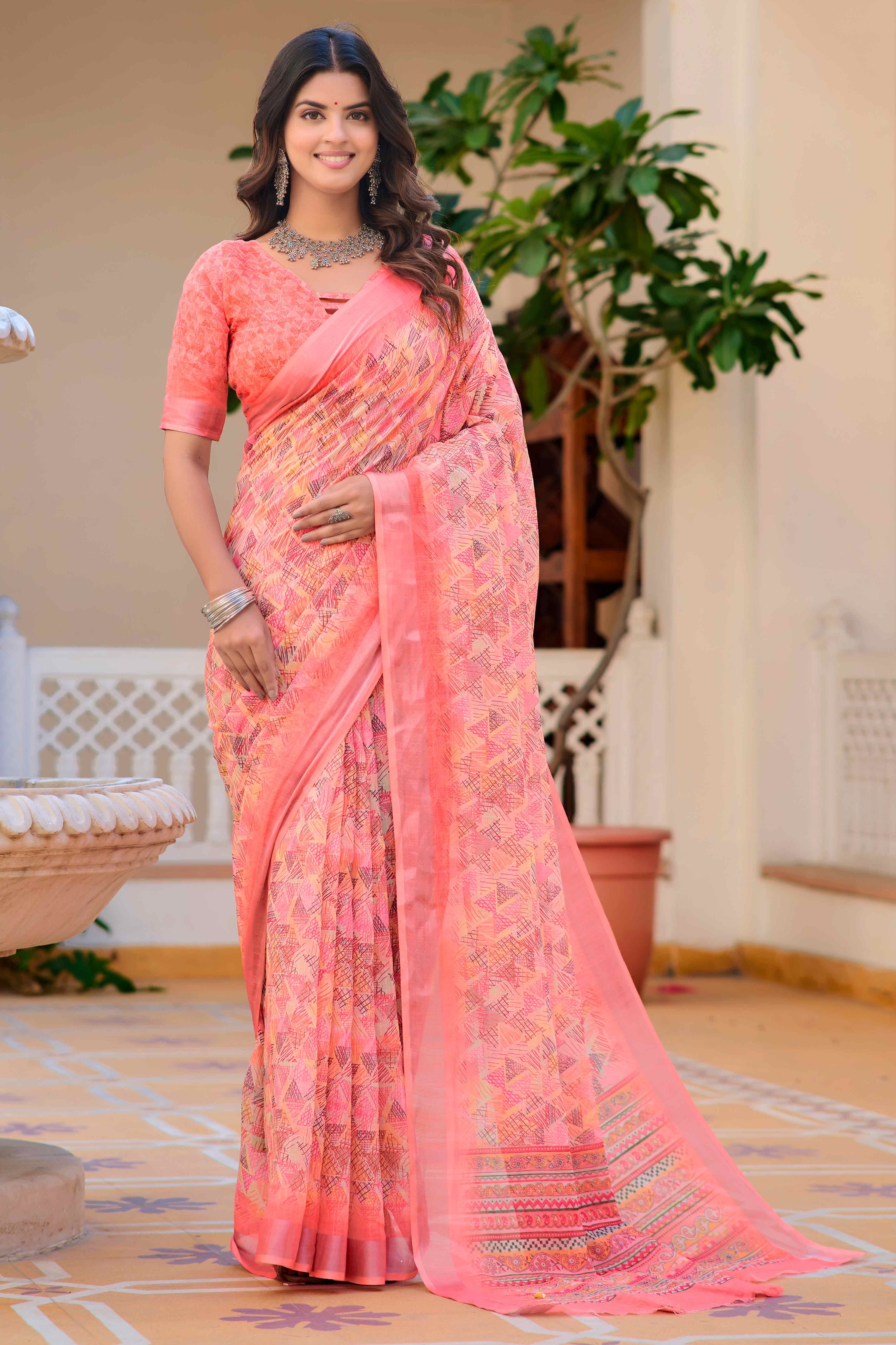 Gajri Pink Geometric Printed Linen Saree