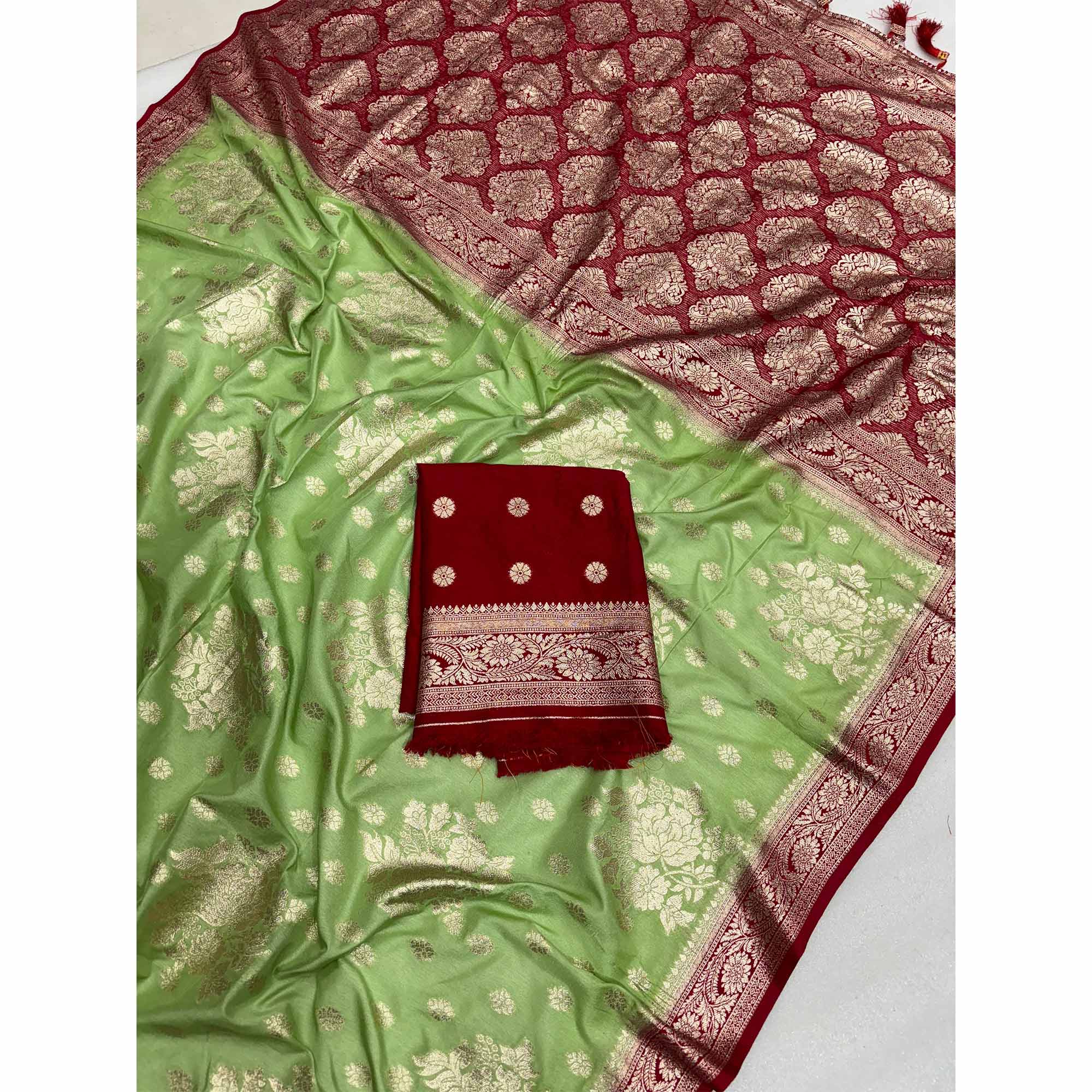 Green Dola Silk Woven Saree with Allover Zari Butti Design