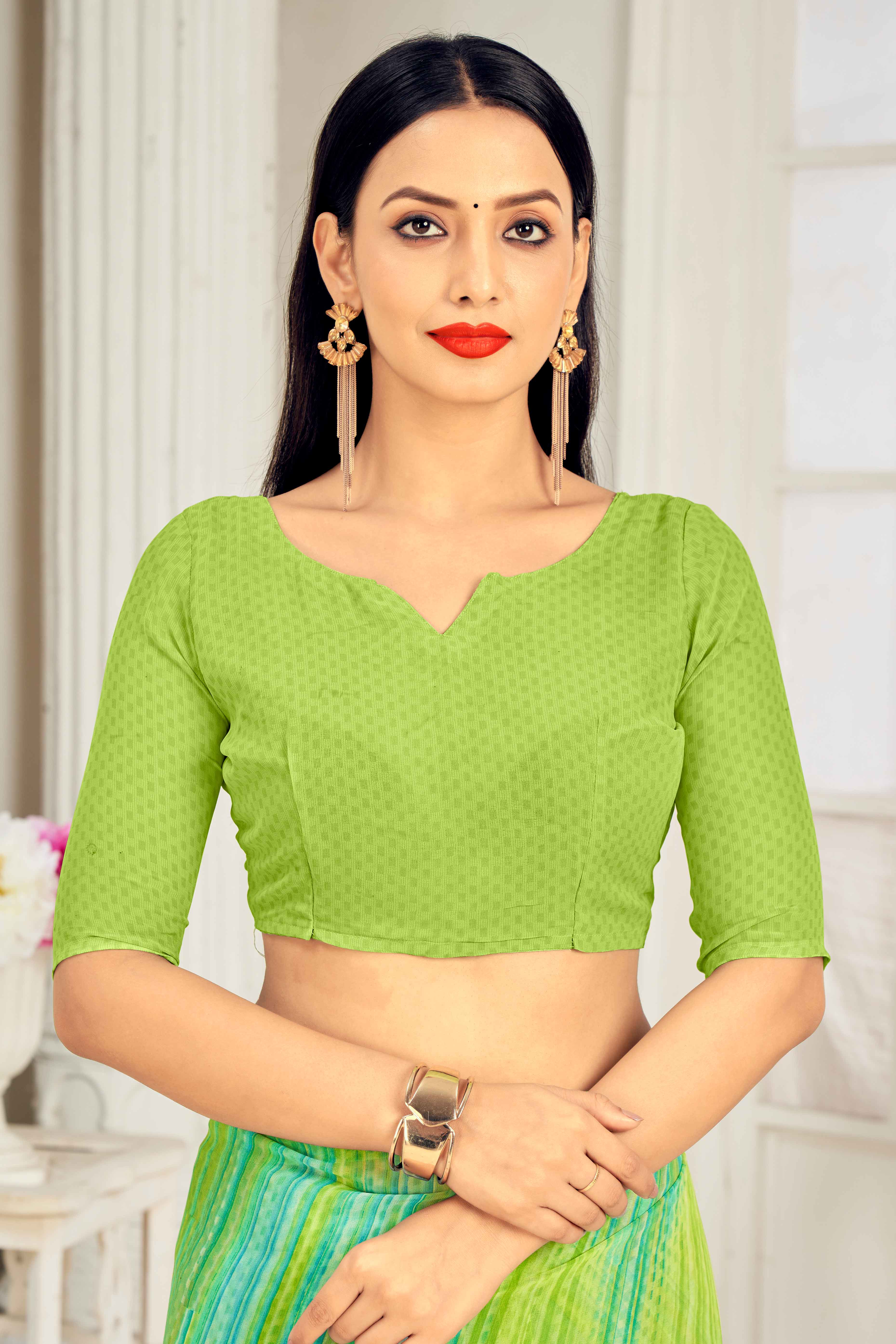 Green Georgette Saree With Stylish Striped Print