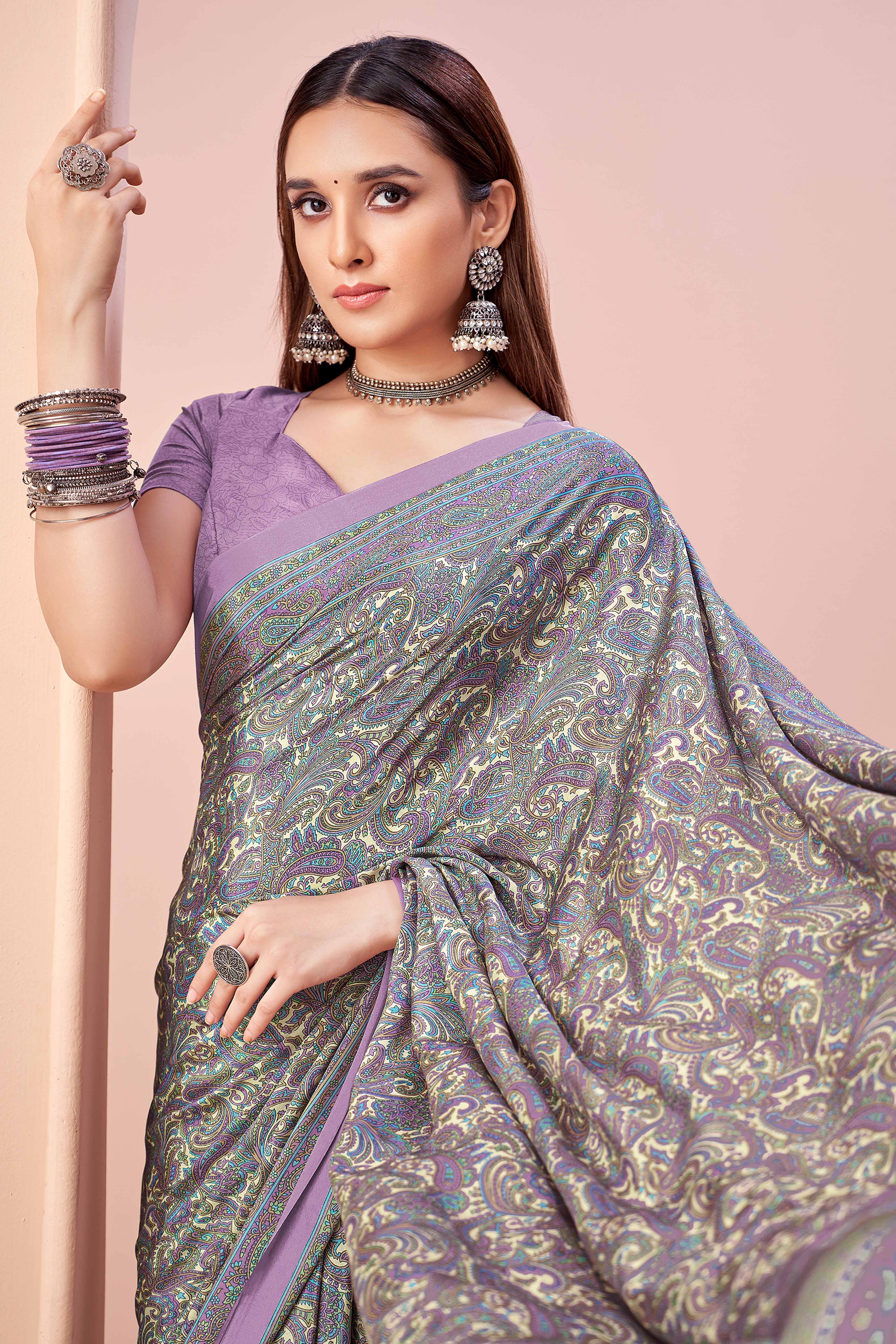 Lavender Crepe Silk Saree Adorned With Artistic Floral Digital Print Work