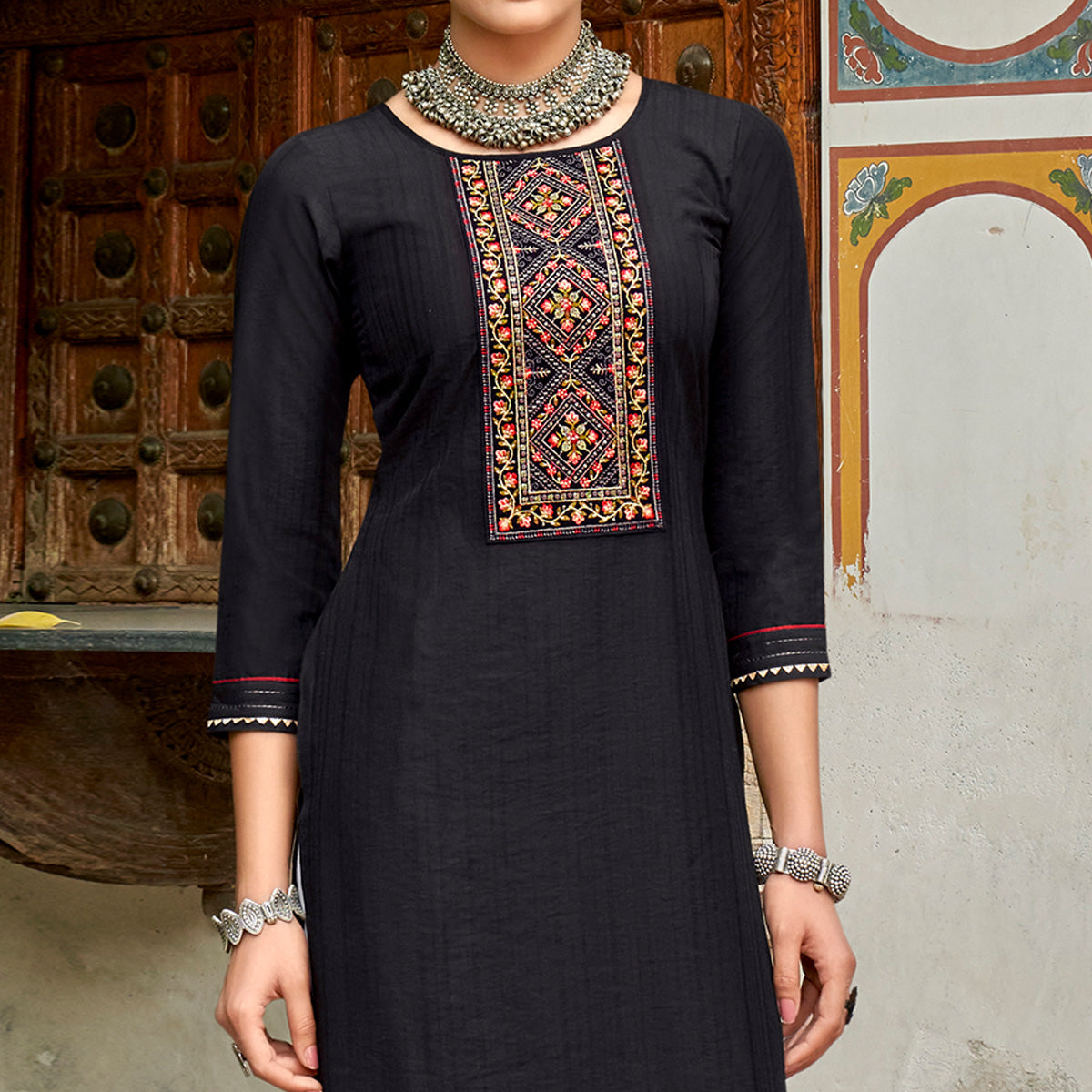 Black Embroidered Viscose Kurti