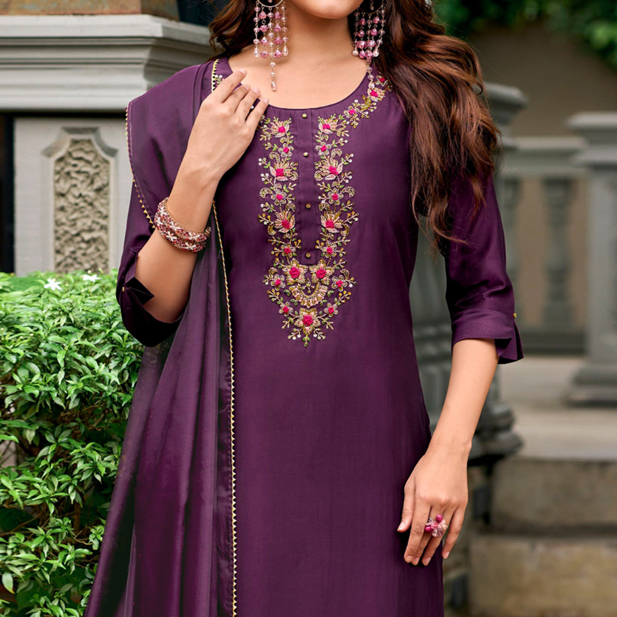 LILY-AFGHANI-14101