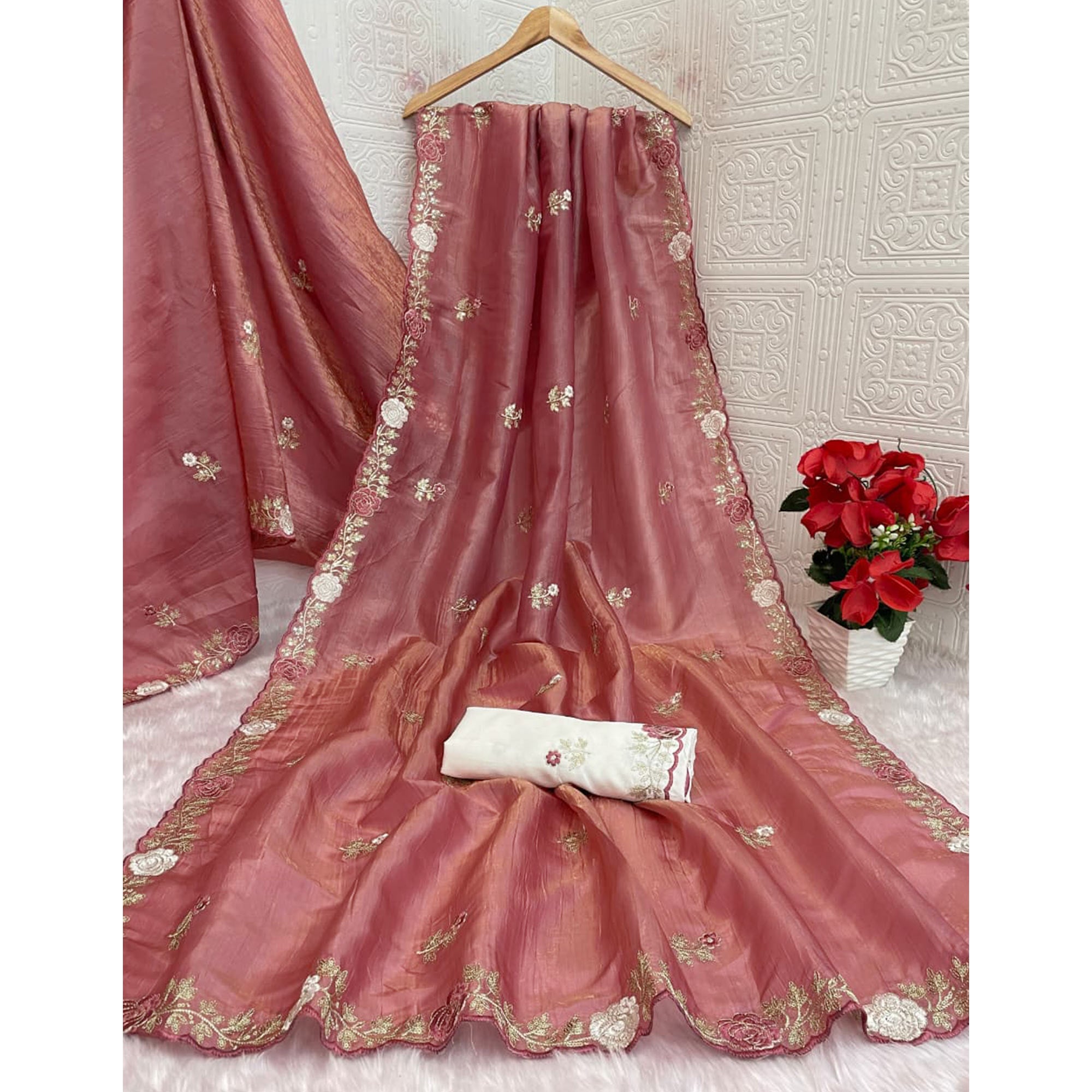 Rose Pink Lightweight Georgette Crush Saree Adorned with Delicate Floral Embroidery