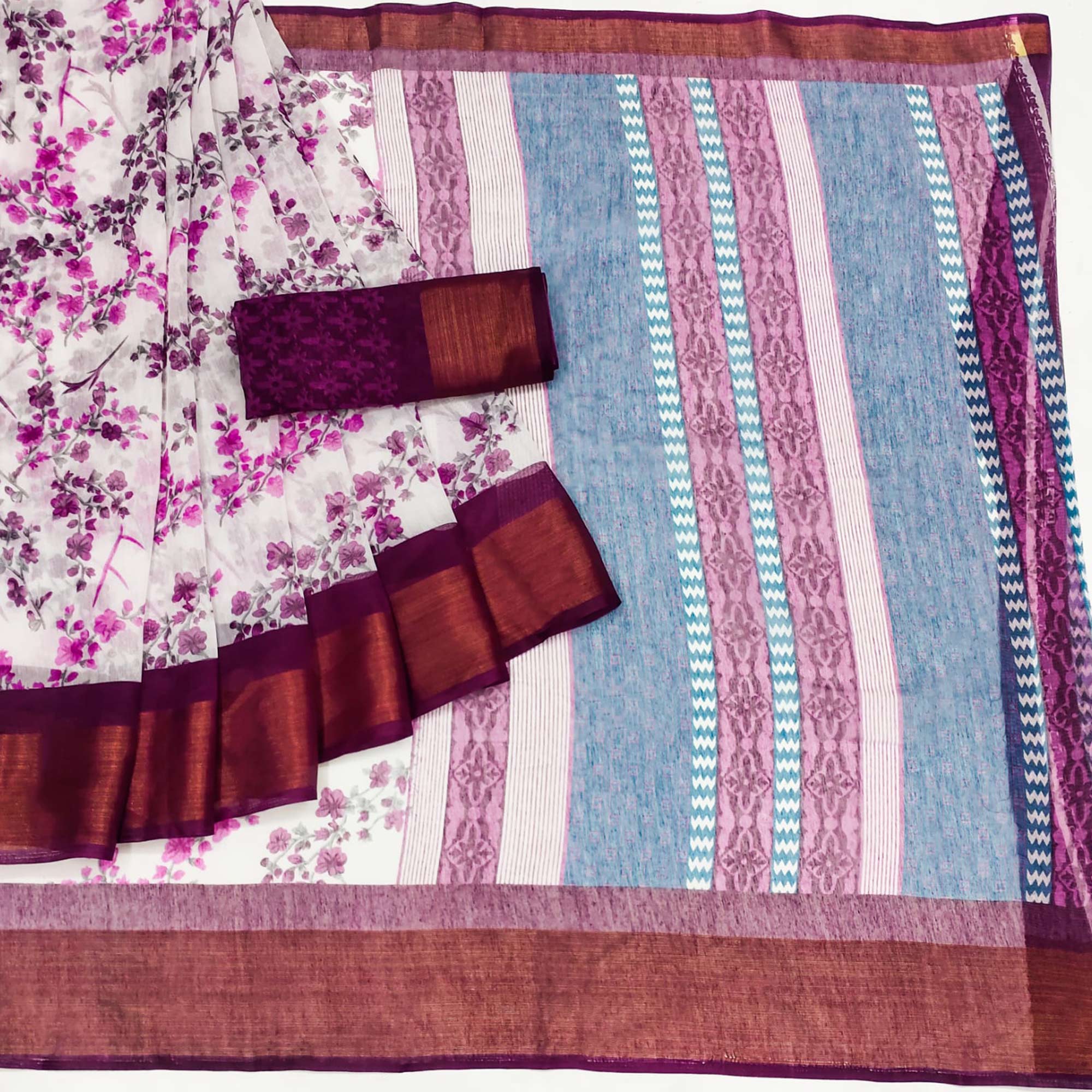 White & Wine Floral Printed Cotton Blend Saree