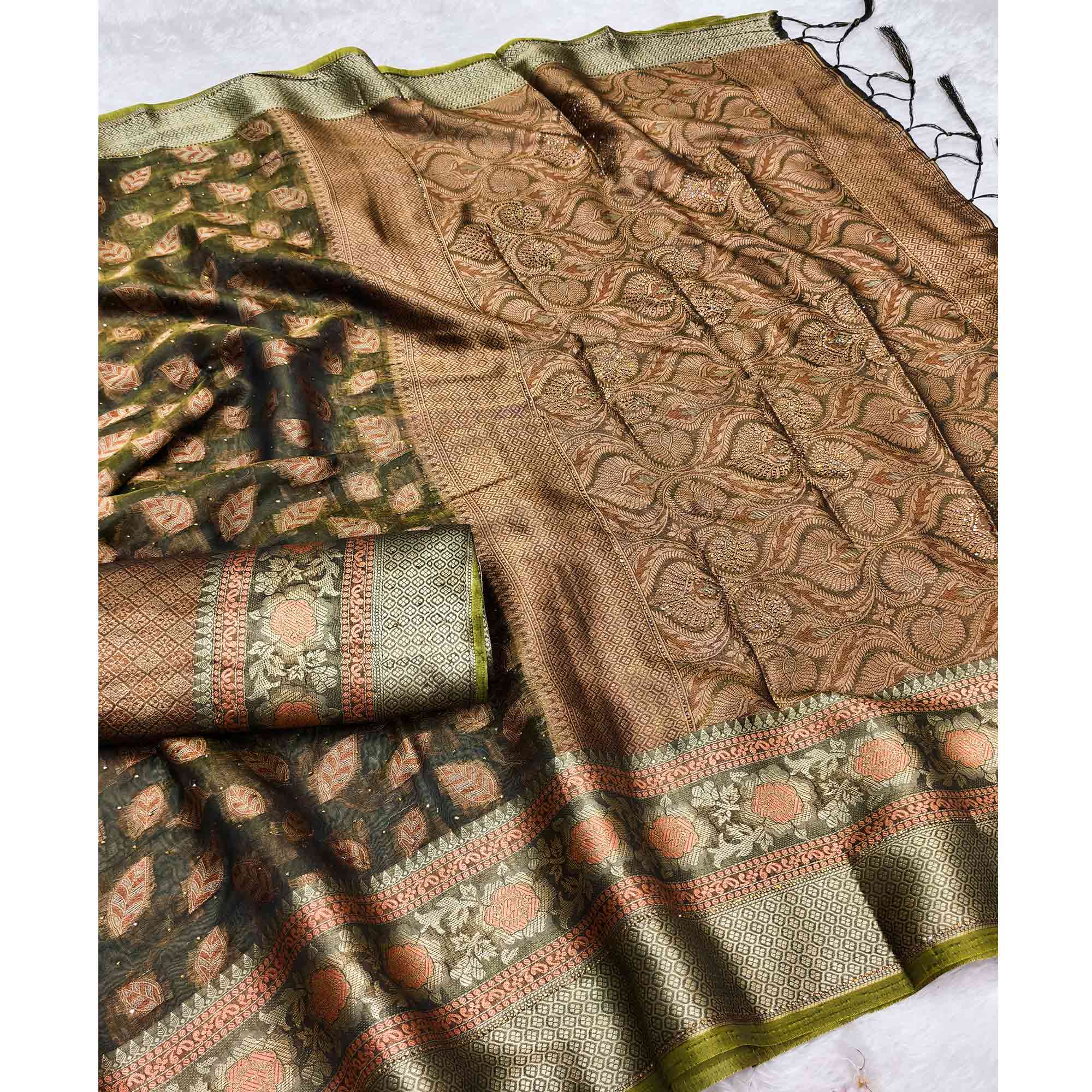 Green Woven Banarasi Crunchy Silk Saree With Leaf & Floral Motifs Accented By Sparkling Stone