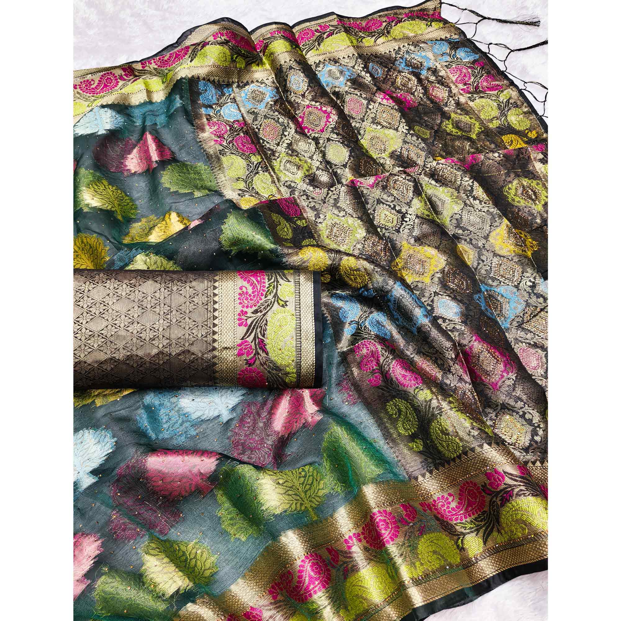 Graceful Green Banarasi Silk Saree Enhanced With Tree Motif Zari Weaving & Stone Work