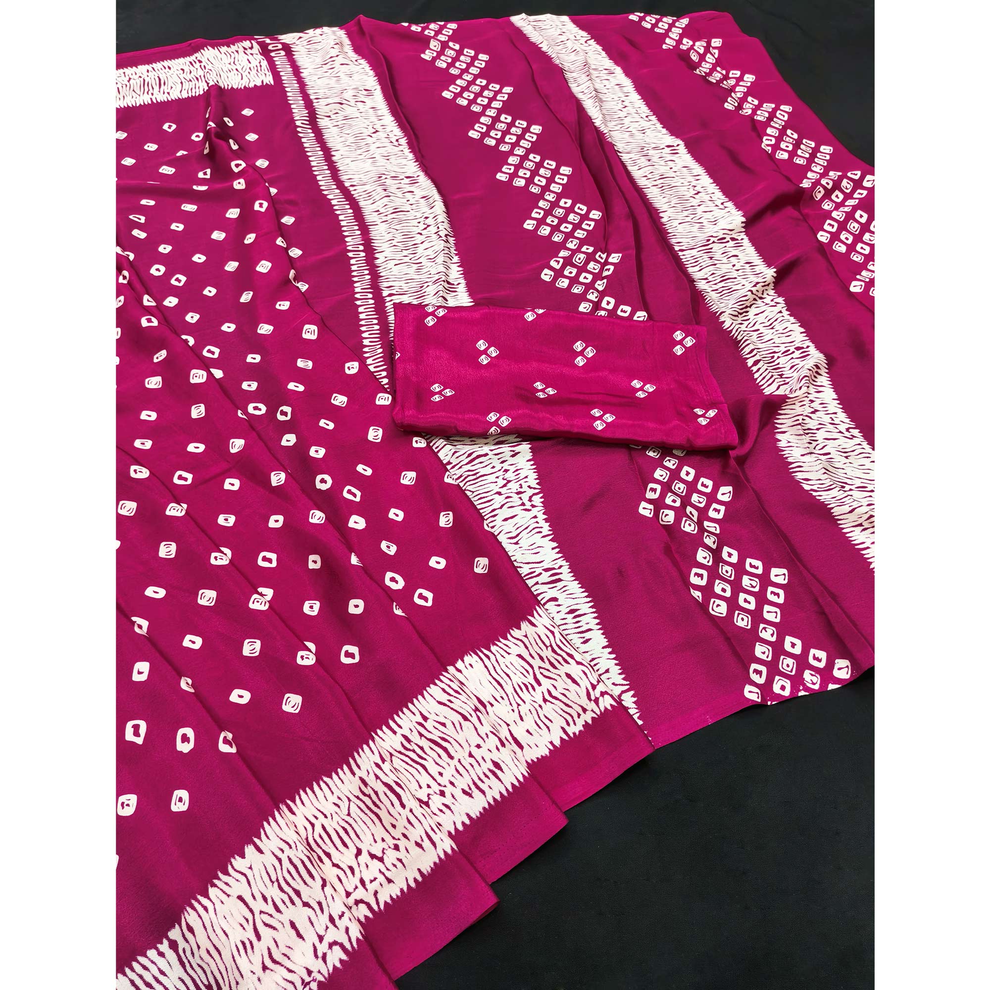 Pink Bandhani Printed Chiffon Saree With Traditional Appeal