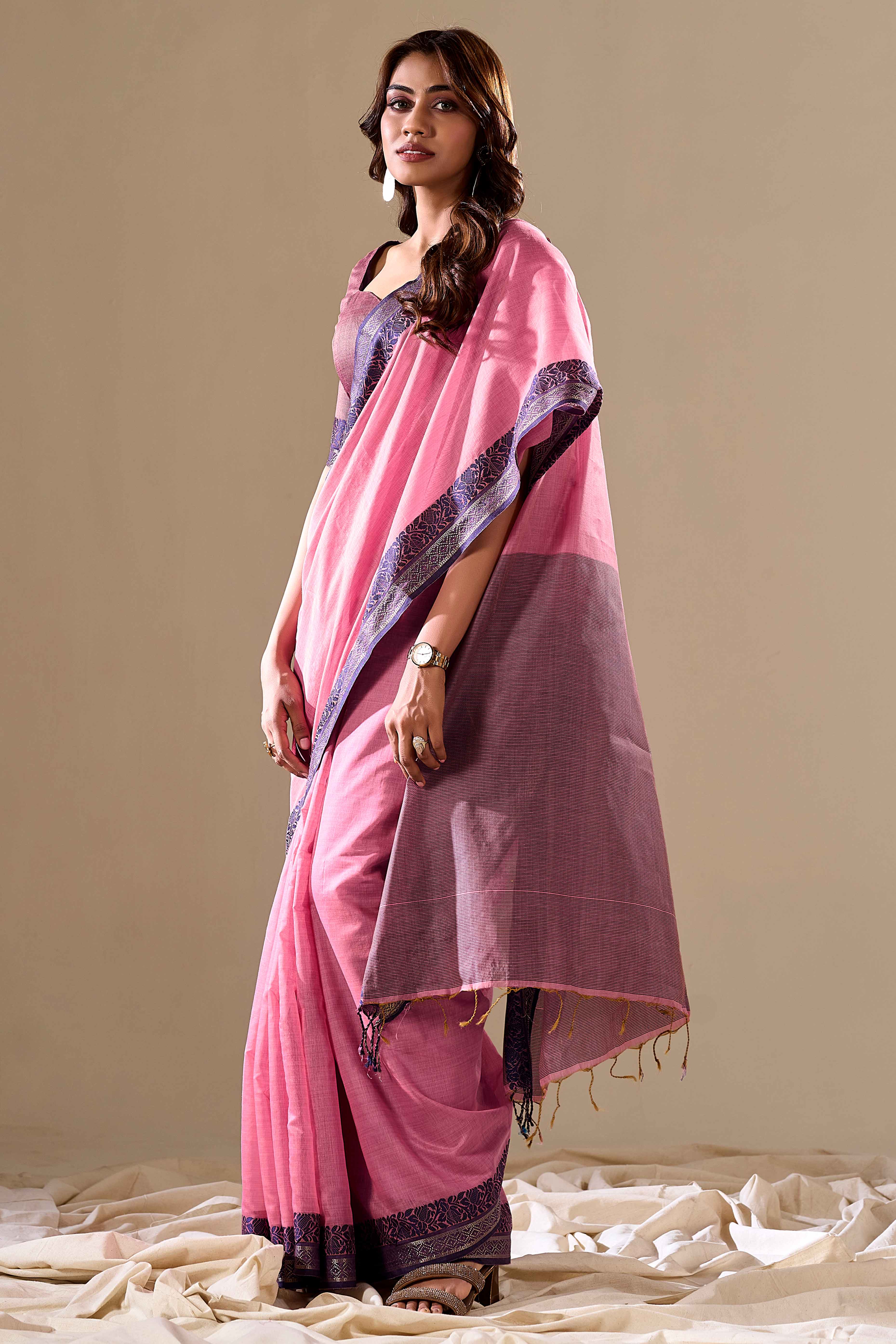 Pink Khaadi Saree with Elegant Solid Body and Contrast Weaving Border