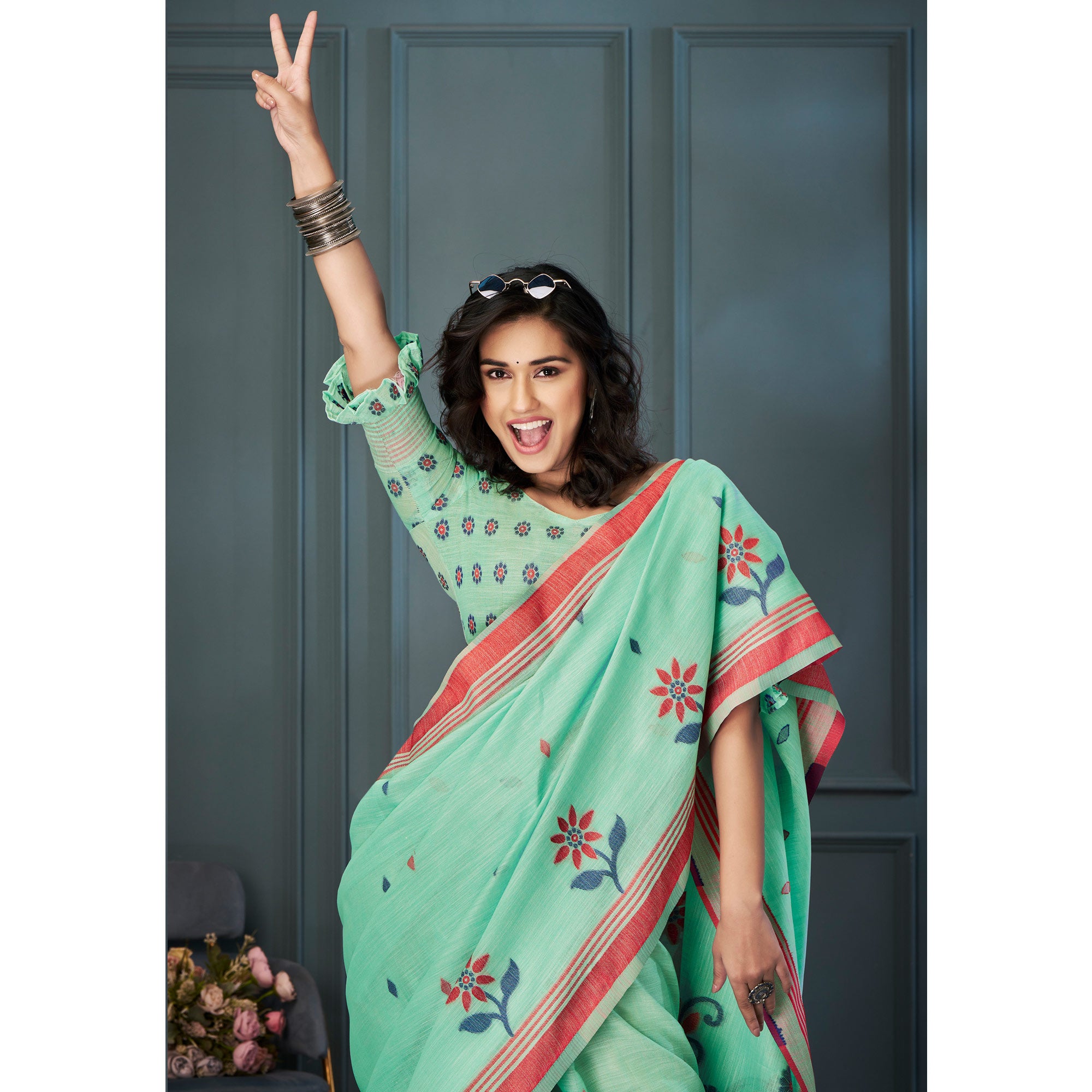 Green Floral Woven linen Saree