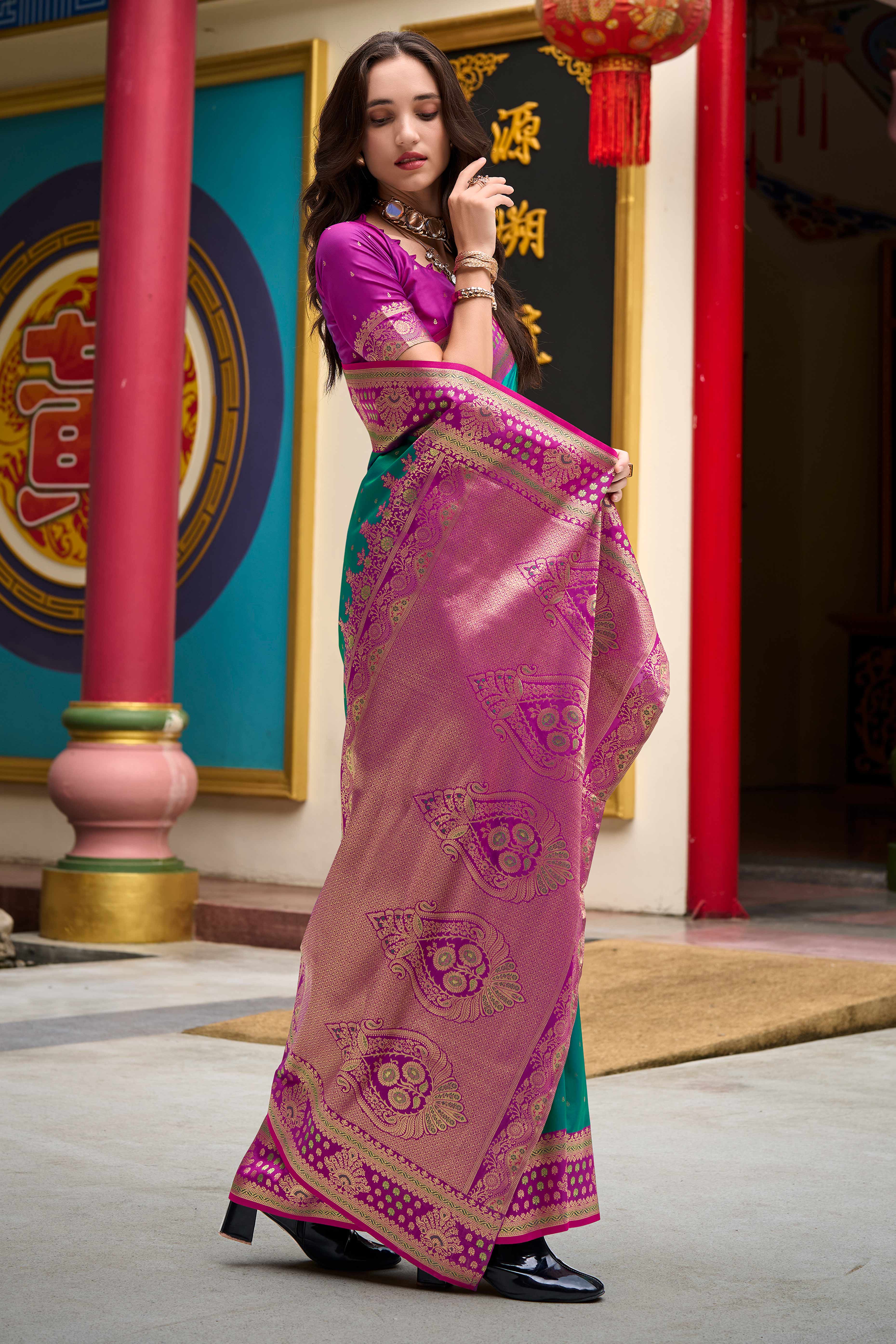 Pure Soft Banarasi Silk Saree in Emerald Green Hue with Timeless Zari Butti Patterns