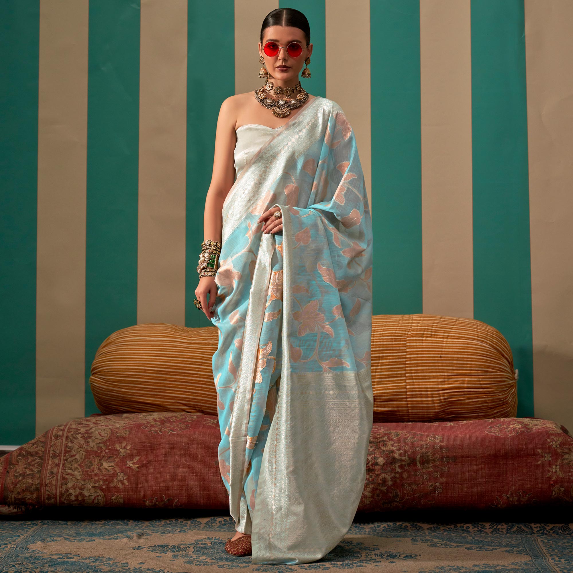 Blue Floral Woven Linen Saree With Zari Work