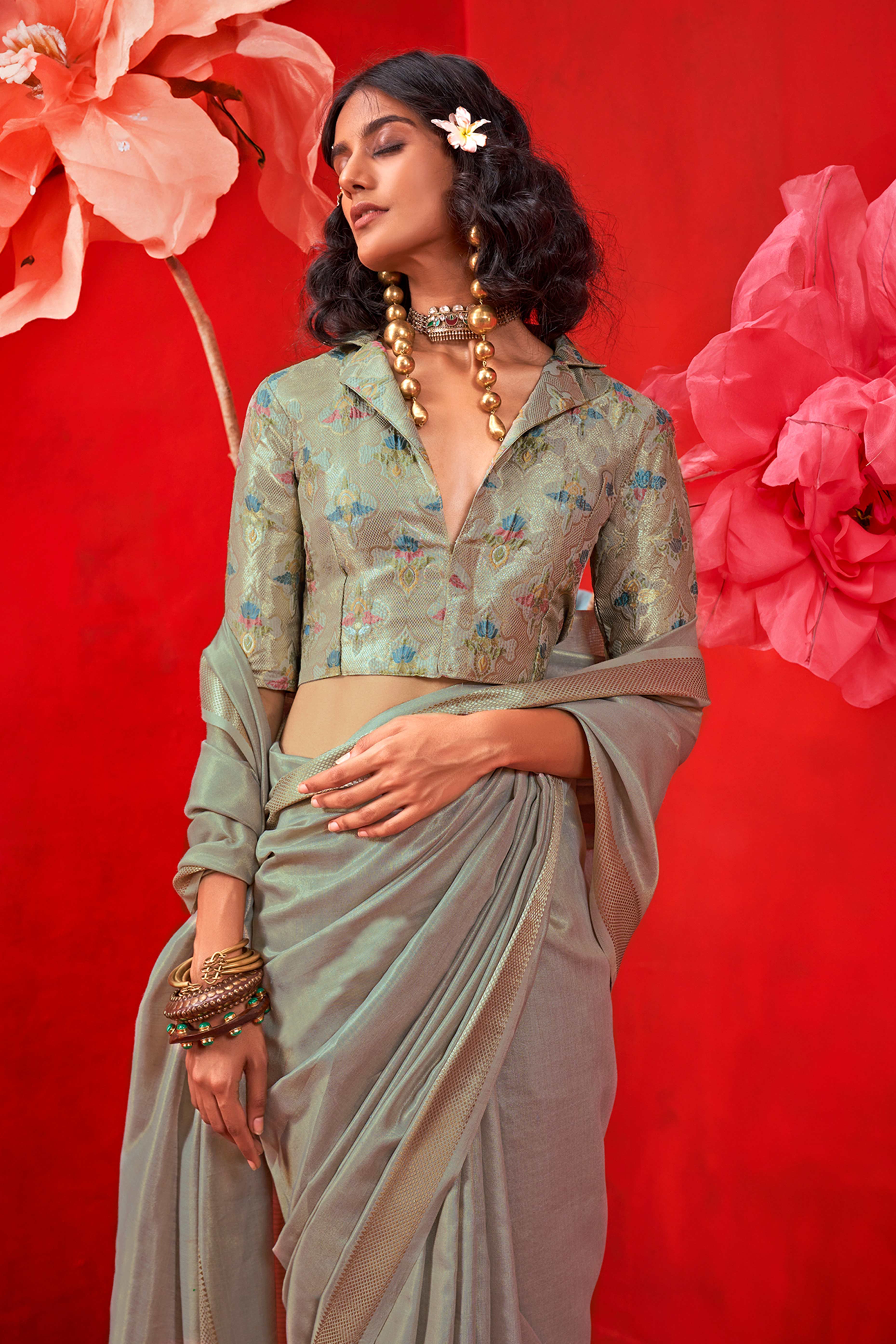 Delicate Grey Saree with Classic Zari Weaving on Tissue Fabric