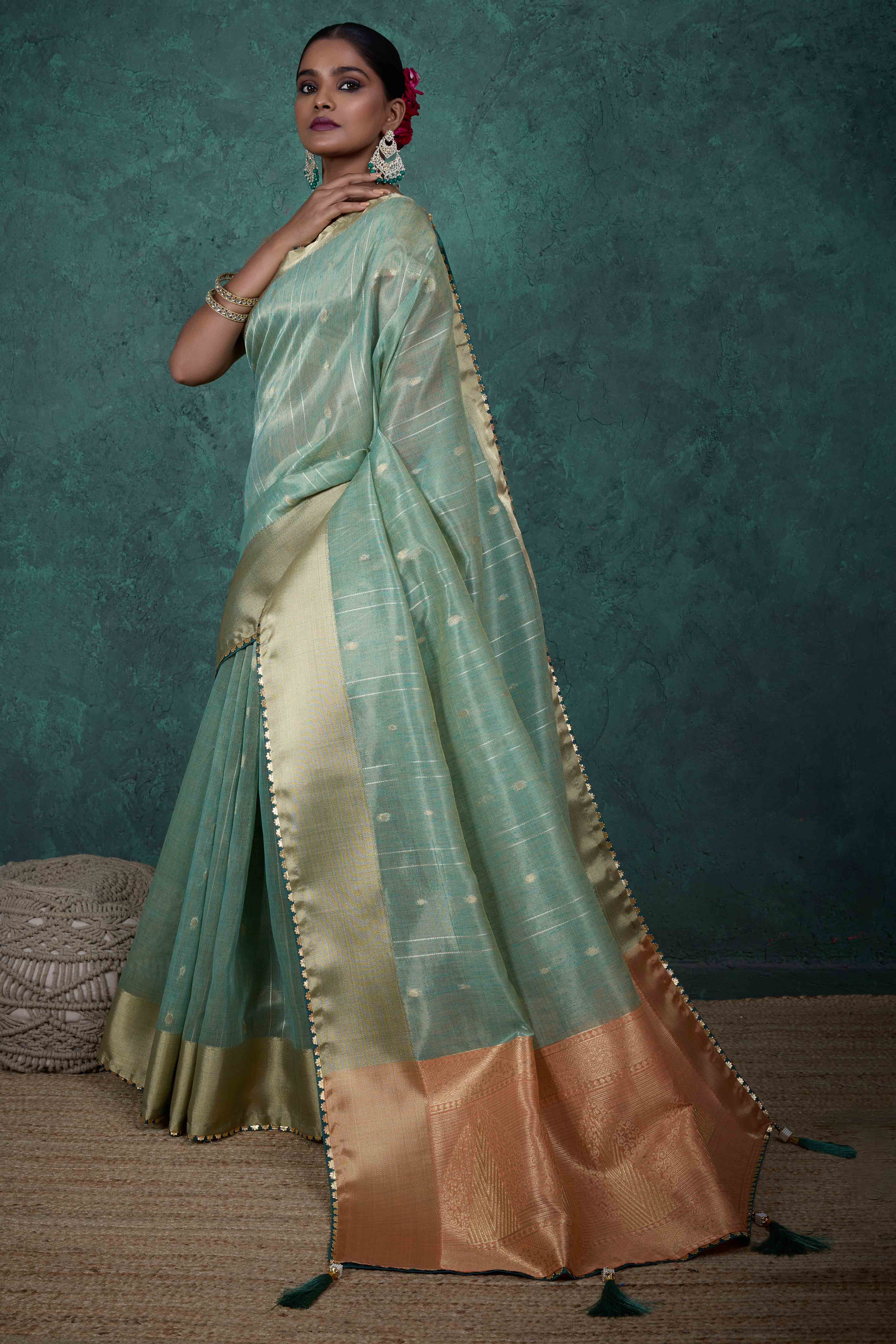 Sea Green Ethnic Cotton Blend Saree with Shimmering Zari Butti Weaves