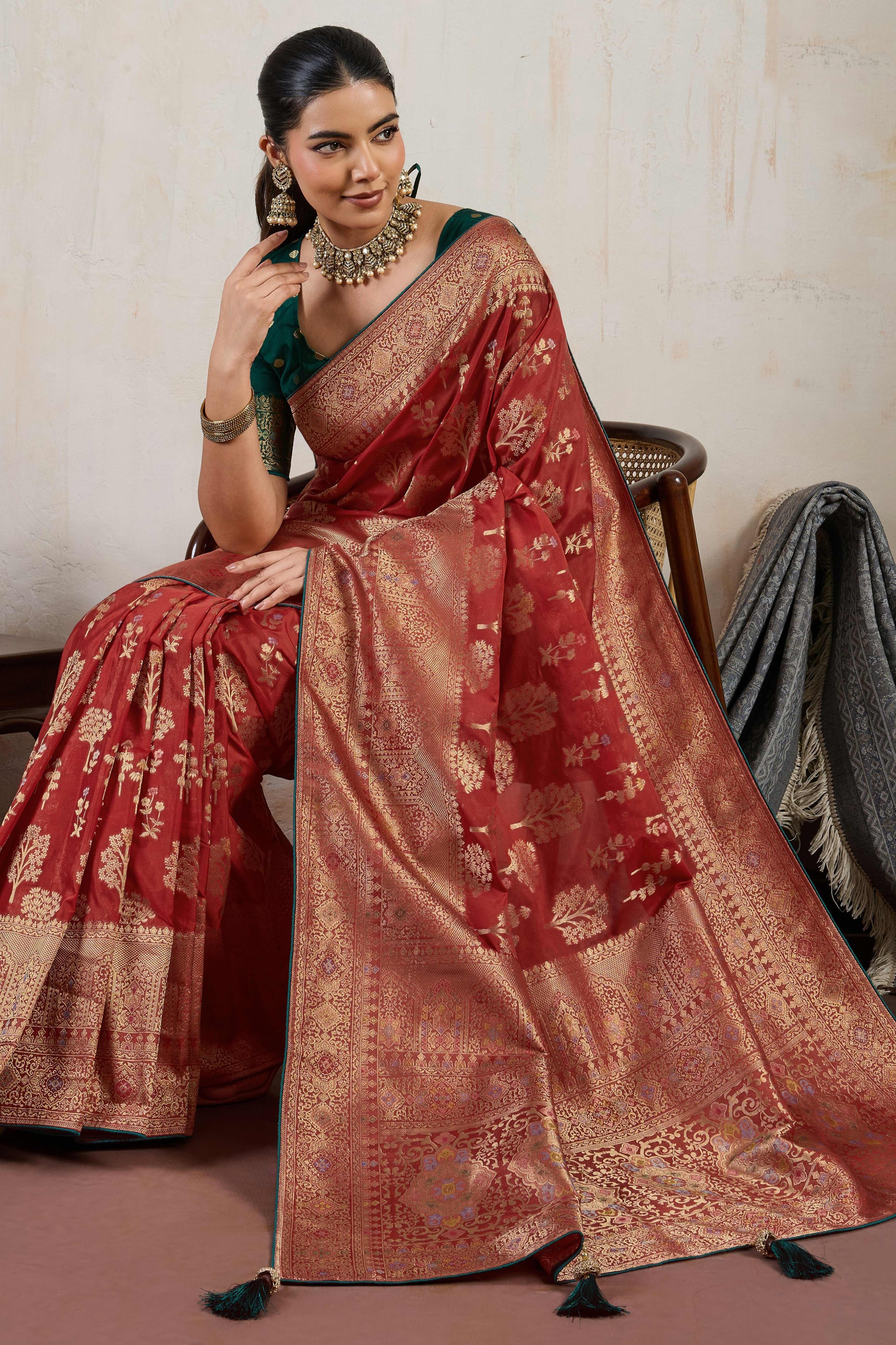 Maroon Traditional Pure Silk Saree Highlighted with Luxurious Meenakari Zari Weaving Accents