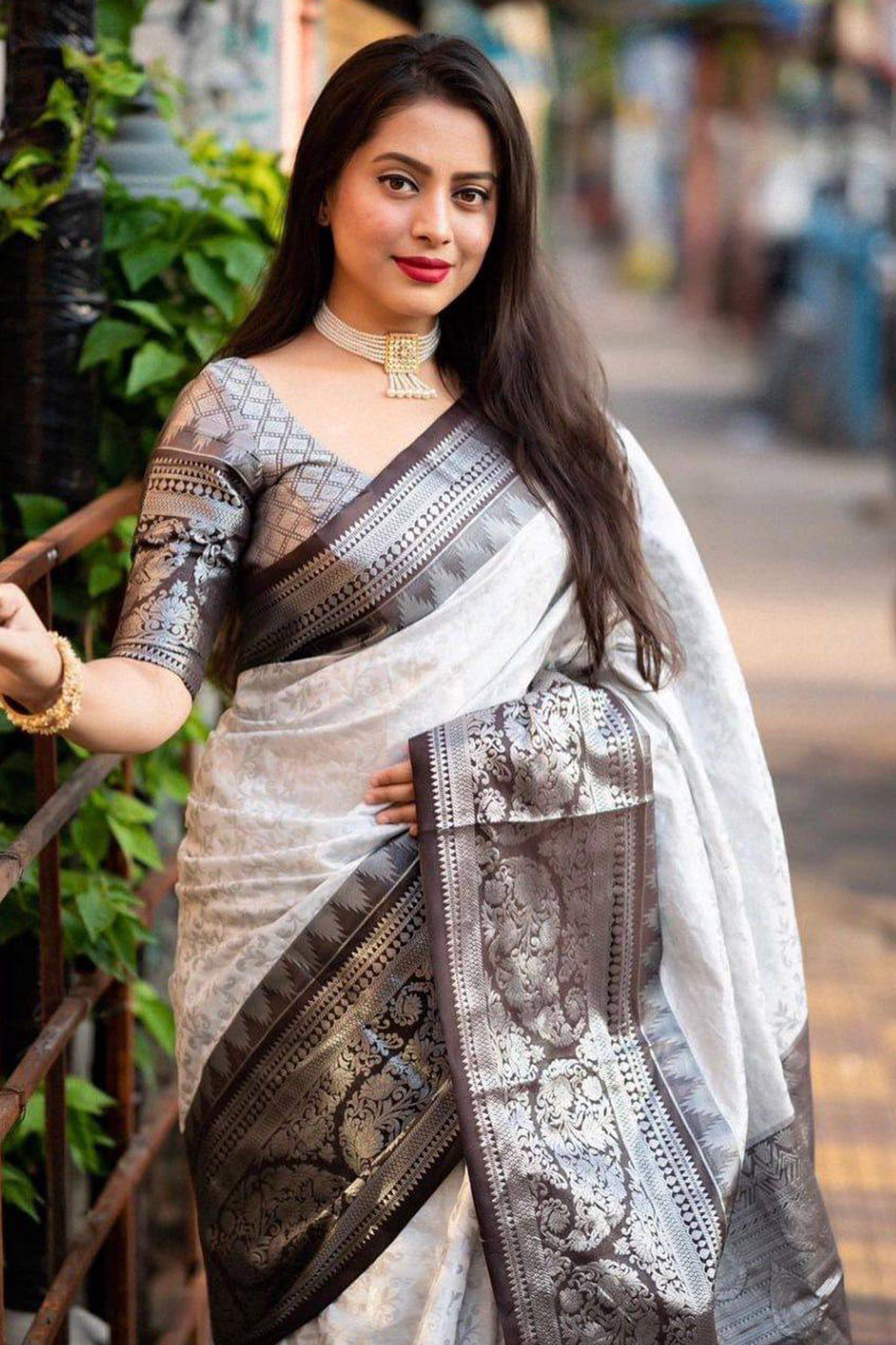 White Floral Woven Lichi Banarasi Silk Saree