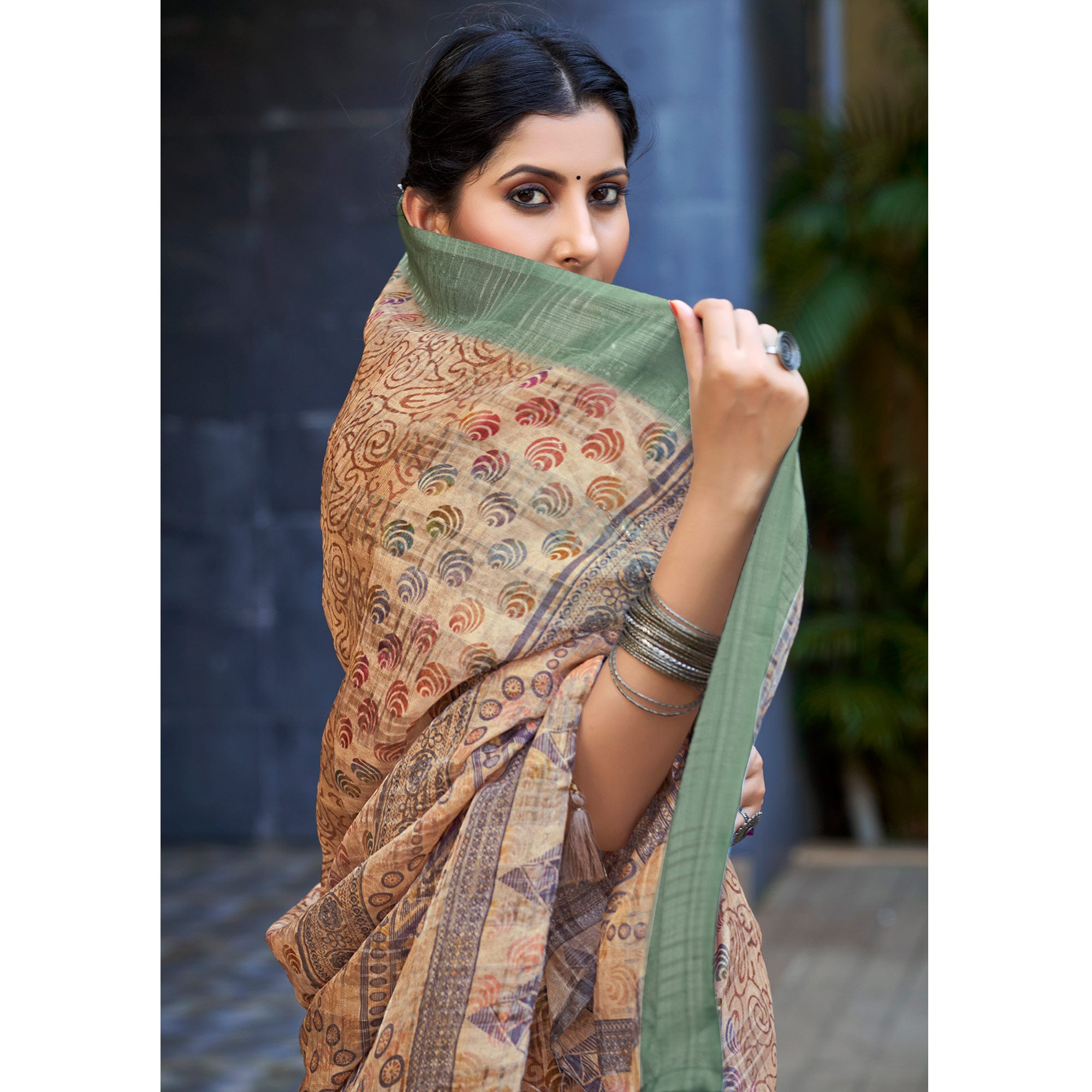 Beige Abstract Digital Printed Linen Saree