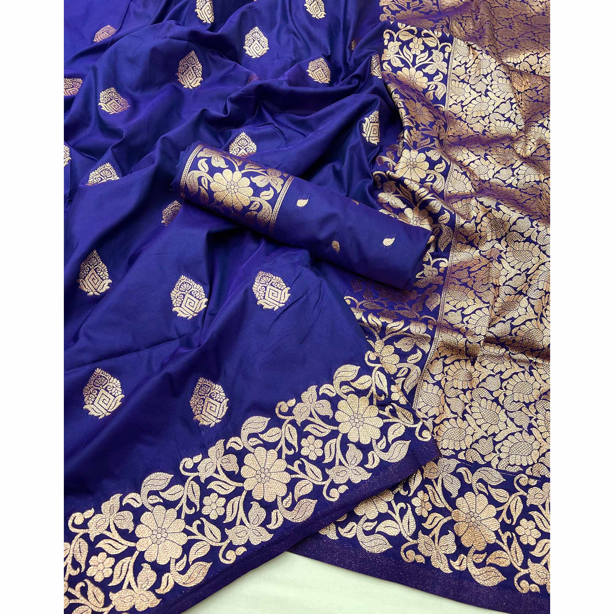 Night Blue Art Silk Saree With Intricate Zari Weave & Majestic Banarasi Pallu