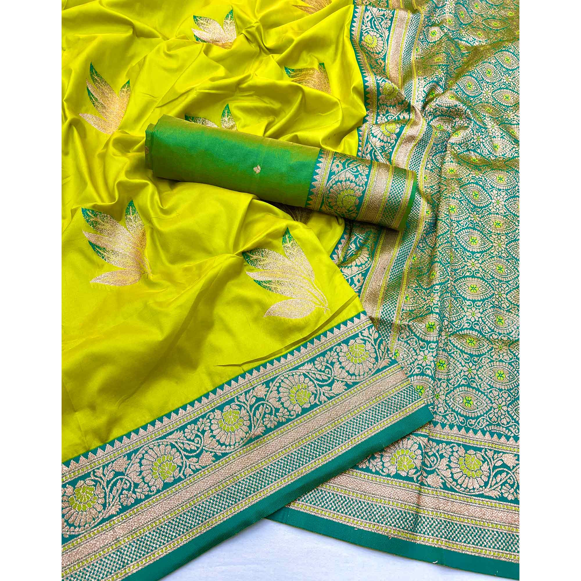 Green Saree In Art Silk Adorned With Floral Zari Work & Traditional Banarasi Pallu