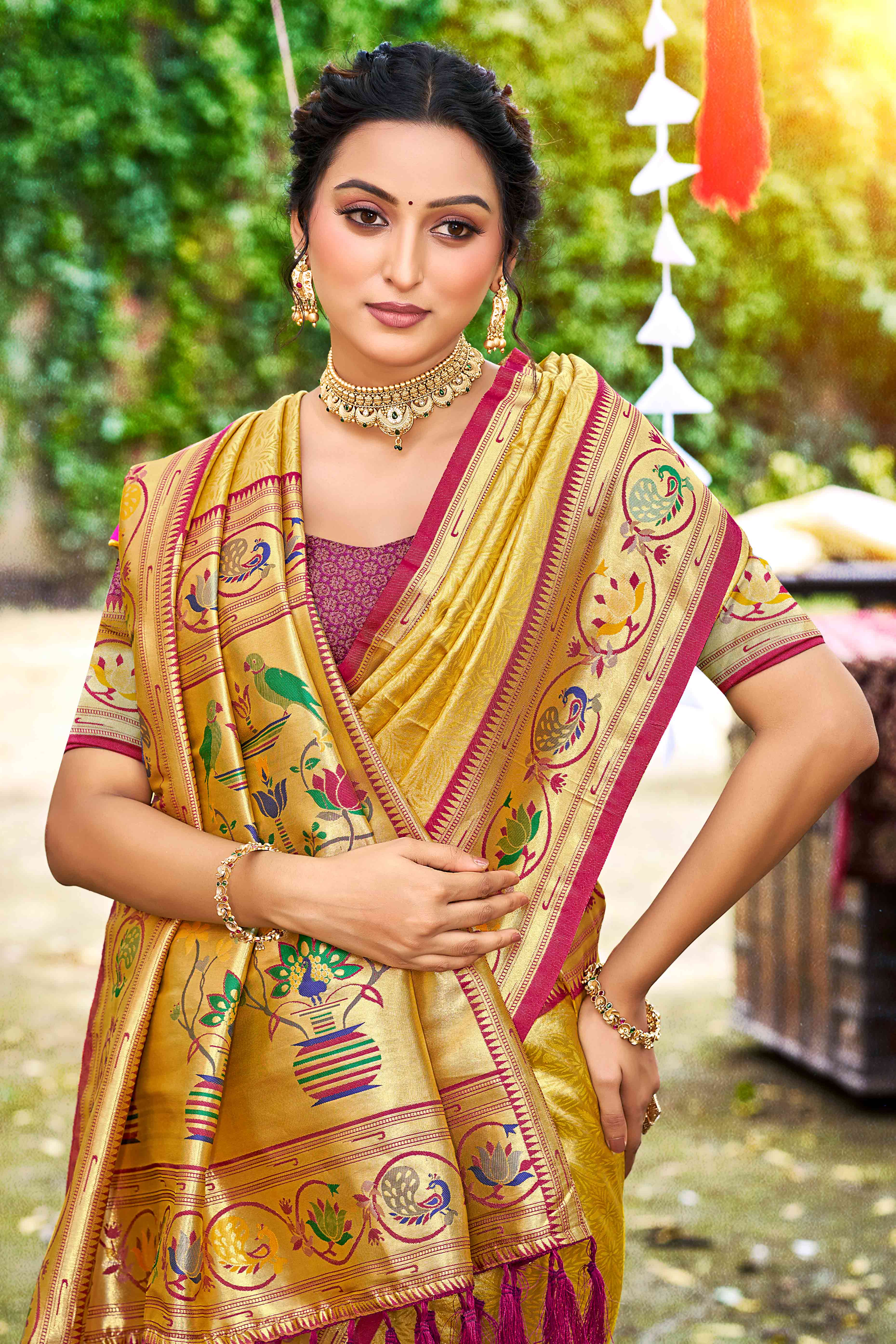 Elegant Golden Yellow Weaving Silk Blend Saree With Peacock Border & Artistic Parrot Motif Pallu