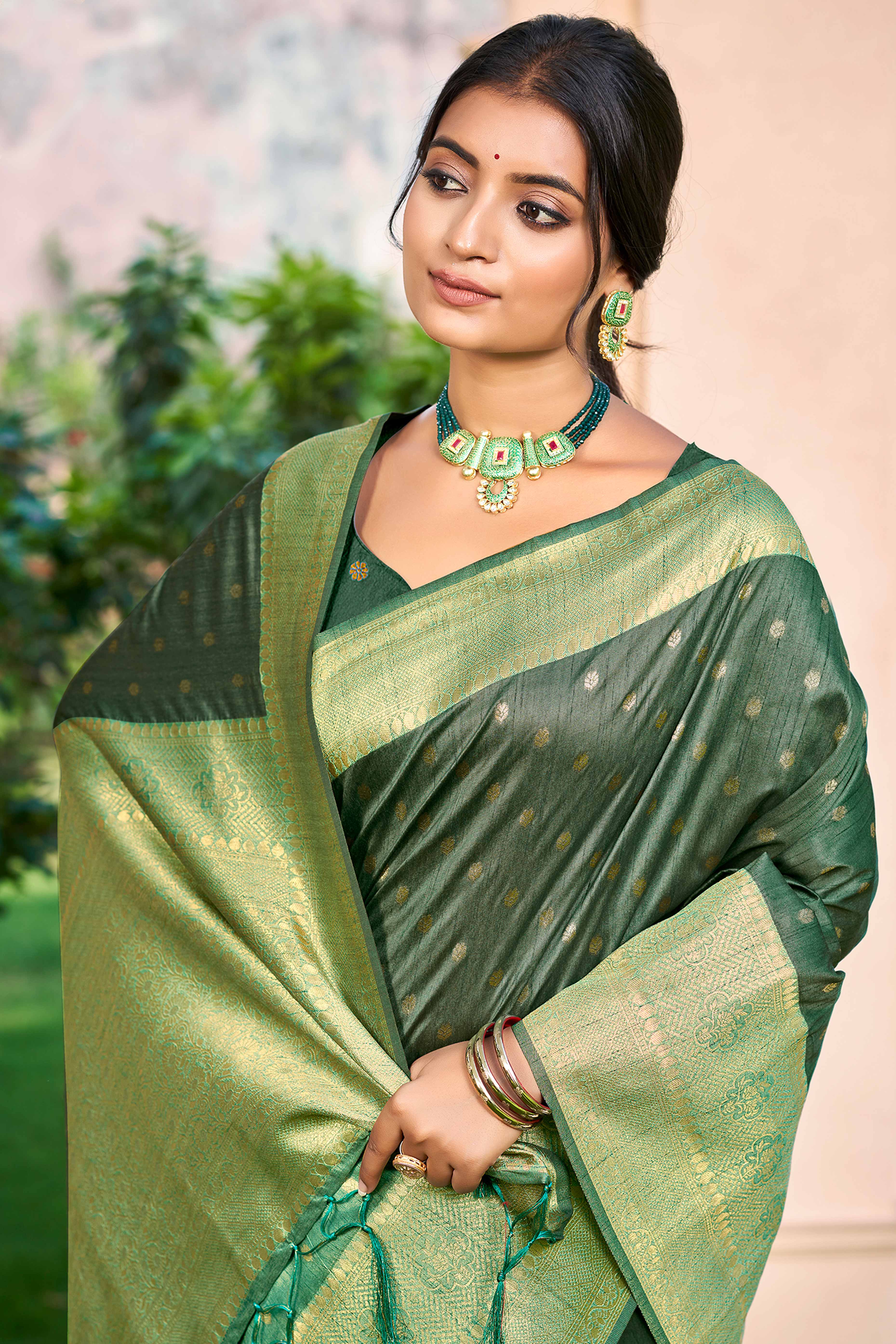 Dark Green Assam Silk Blend Saree Adorned With Timeless Floral Zari Weaving