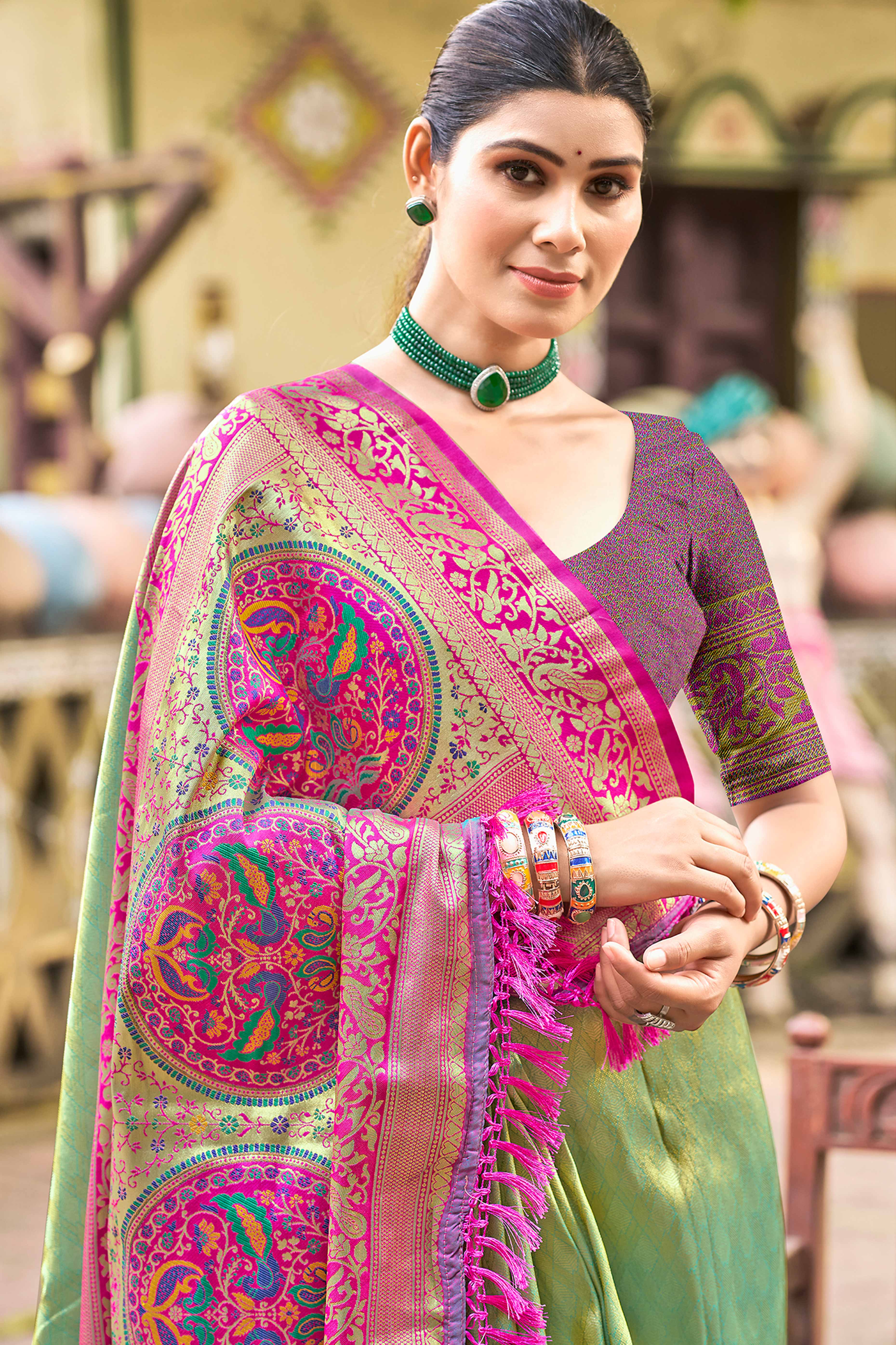 Green Floral Woven Paithani Saree In Kanjivaram Silk With Graceful Tassel Pallu