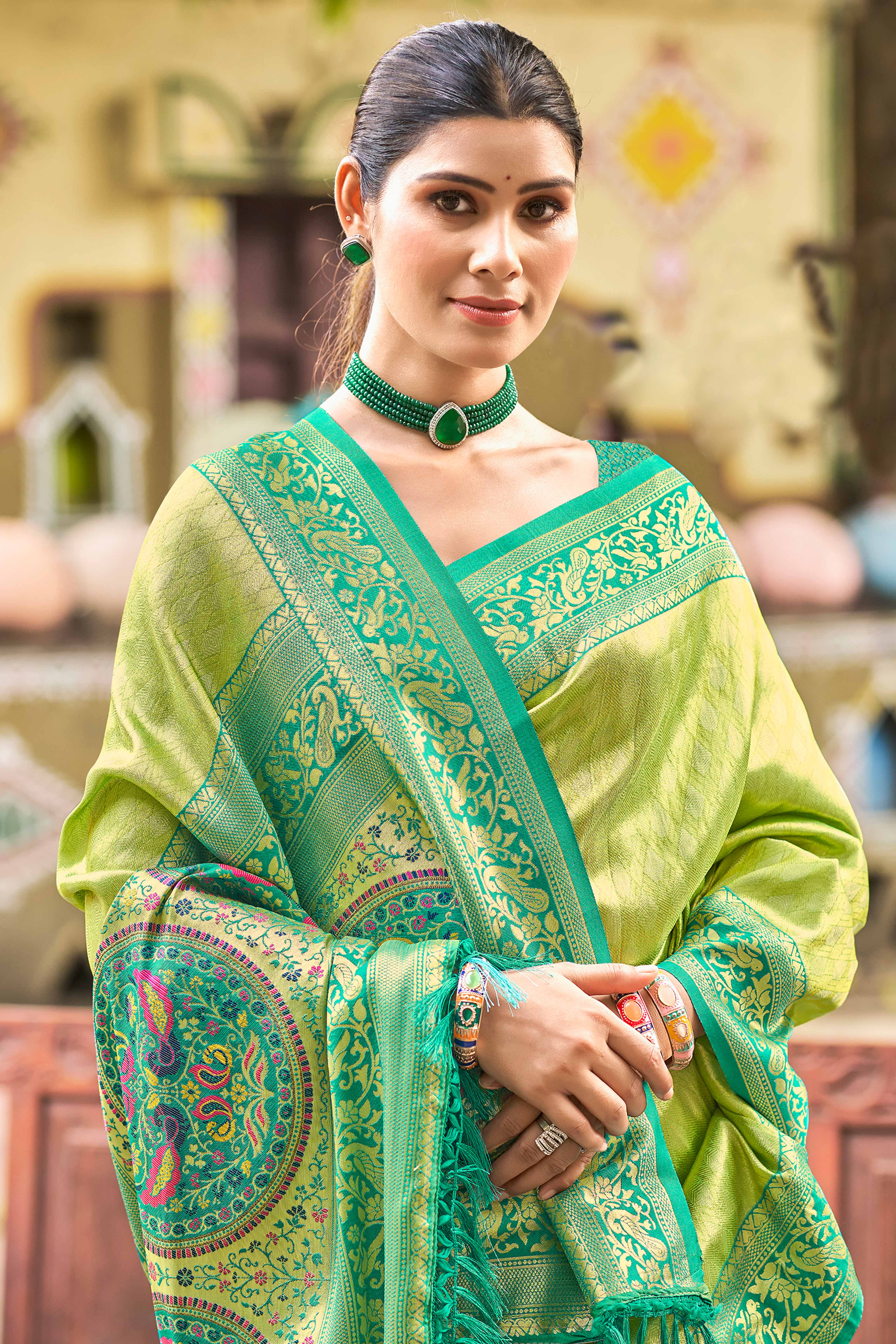Green Floral Woven Paithani Saree In Kanjivaram Silk With Graceful Tassel Pallu