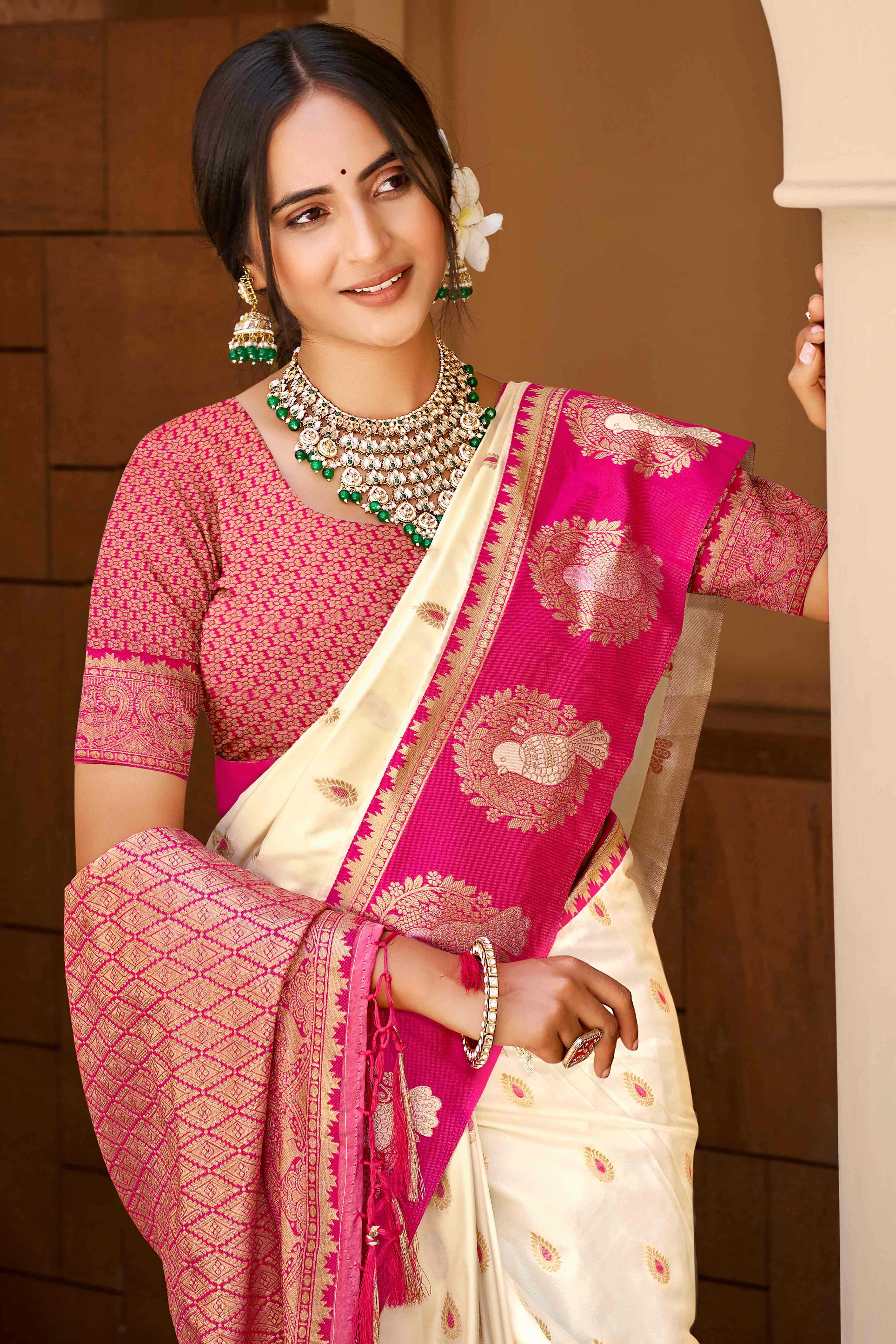 Stunning Offwhite Floral Weaving Silk Blend Saree With Birds Design Border & Tassel Pallu