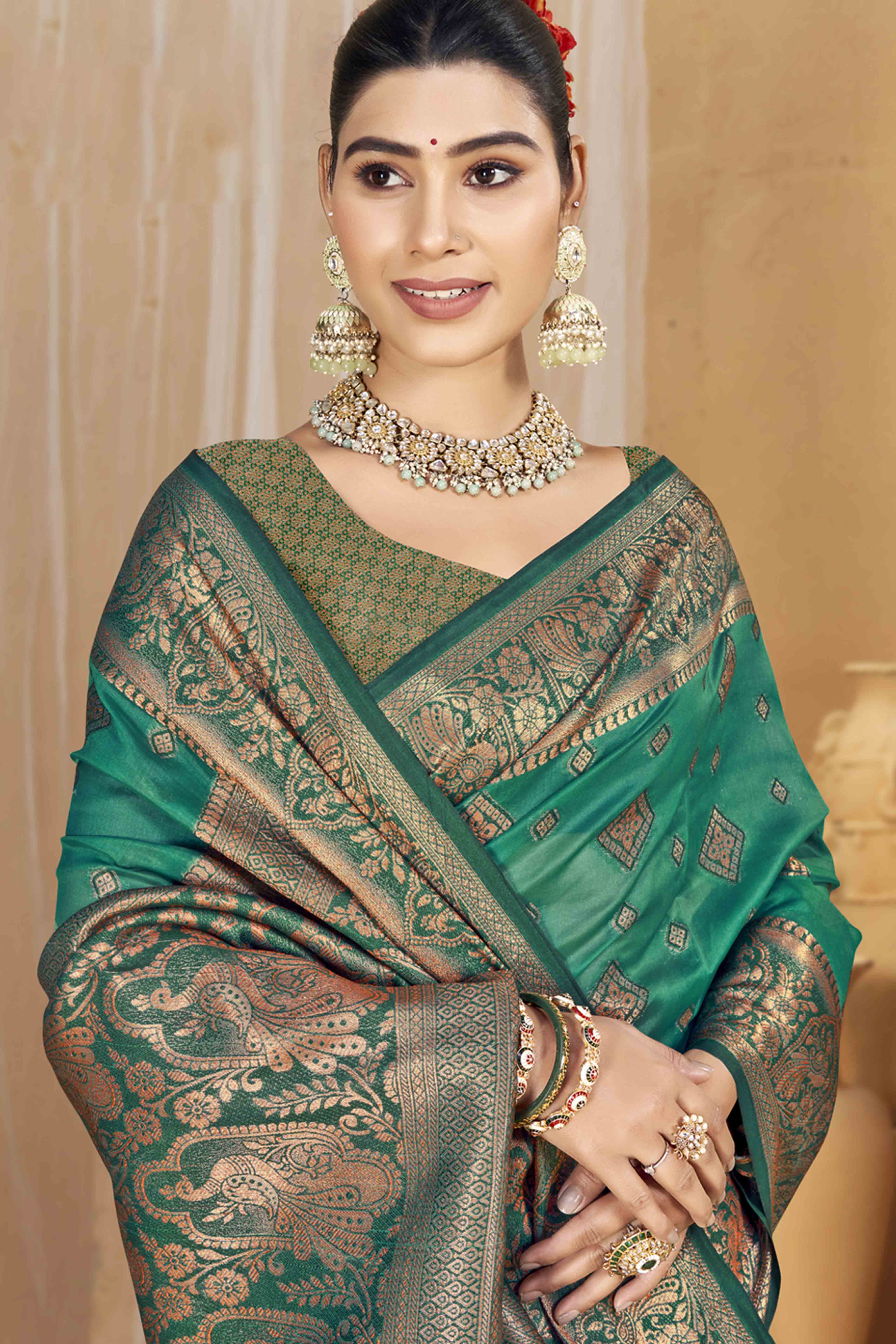 Rama Green Floral & Peacock Pattern Zari Woven Banarasi Silk Saree