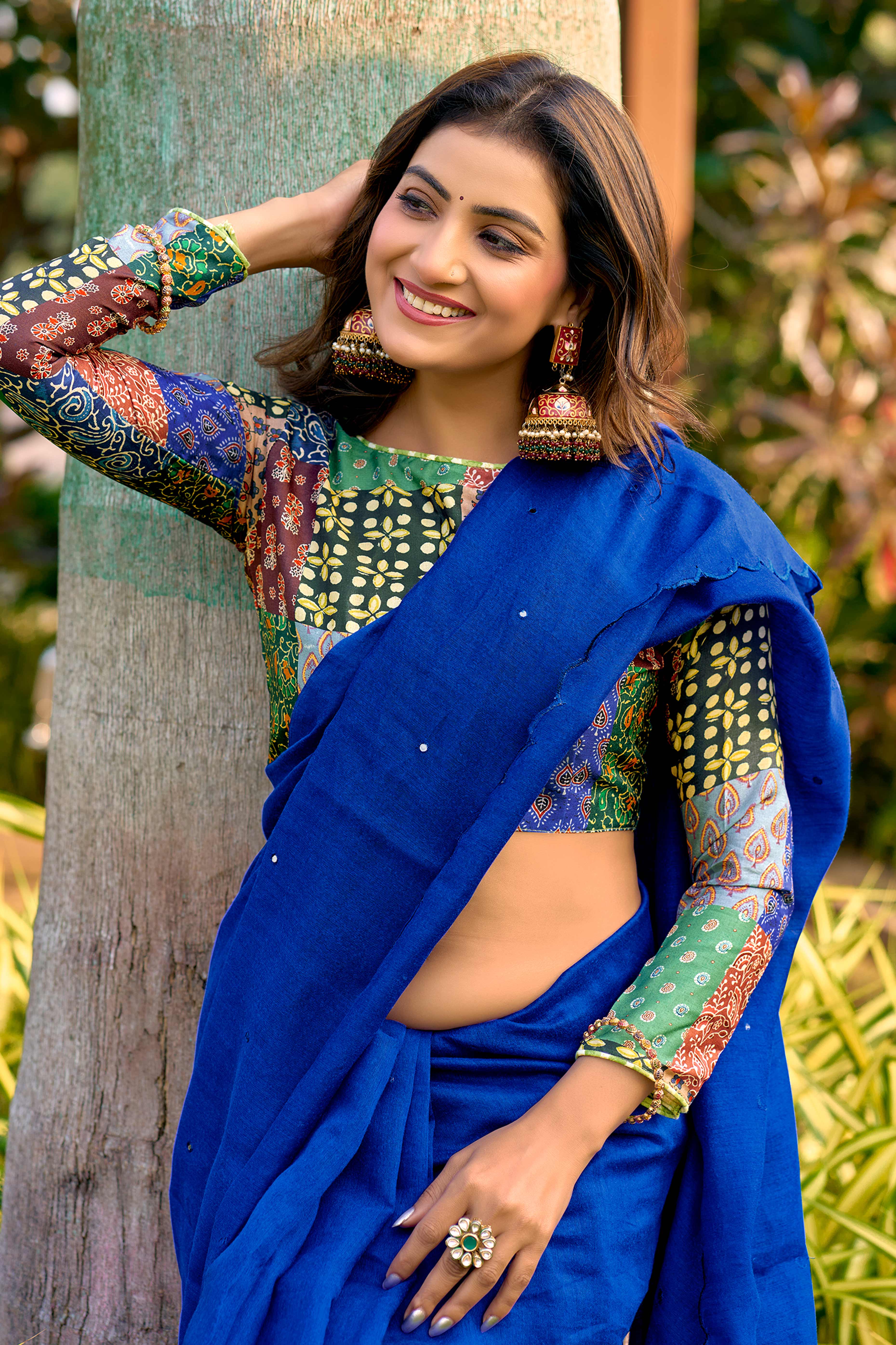 Timeless Royal Blue Cotton Blend Drape Highlighted With Shimmering Mirror Embroidery Work