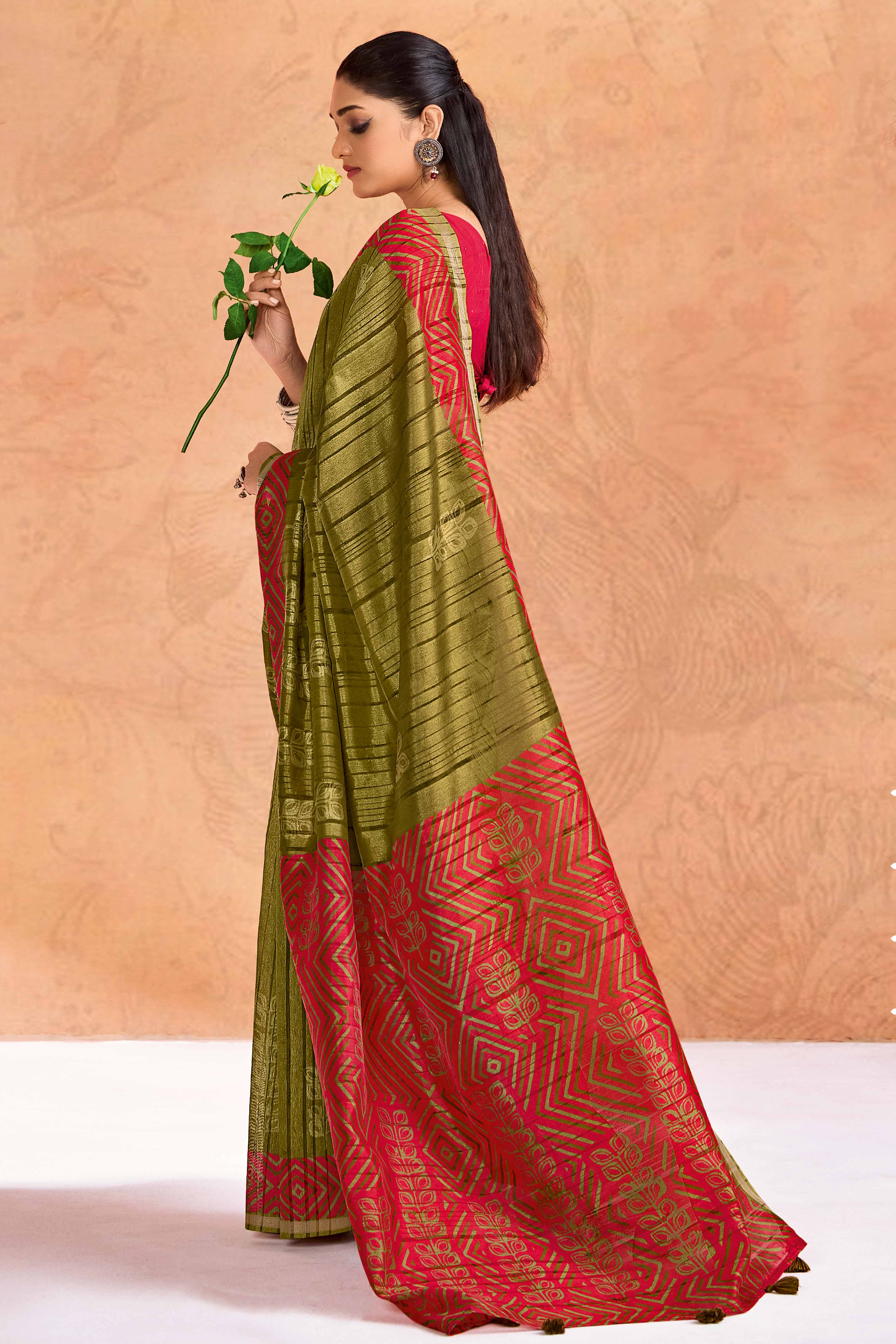 Mehendi Green Silk Blend Saree with Bold Abstract Print