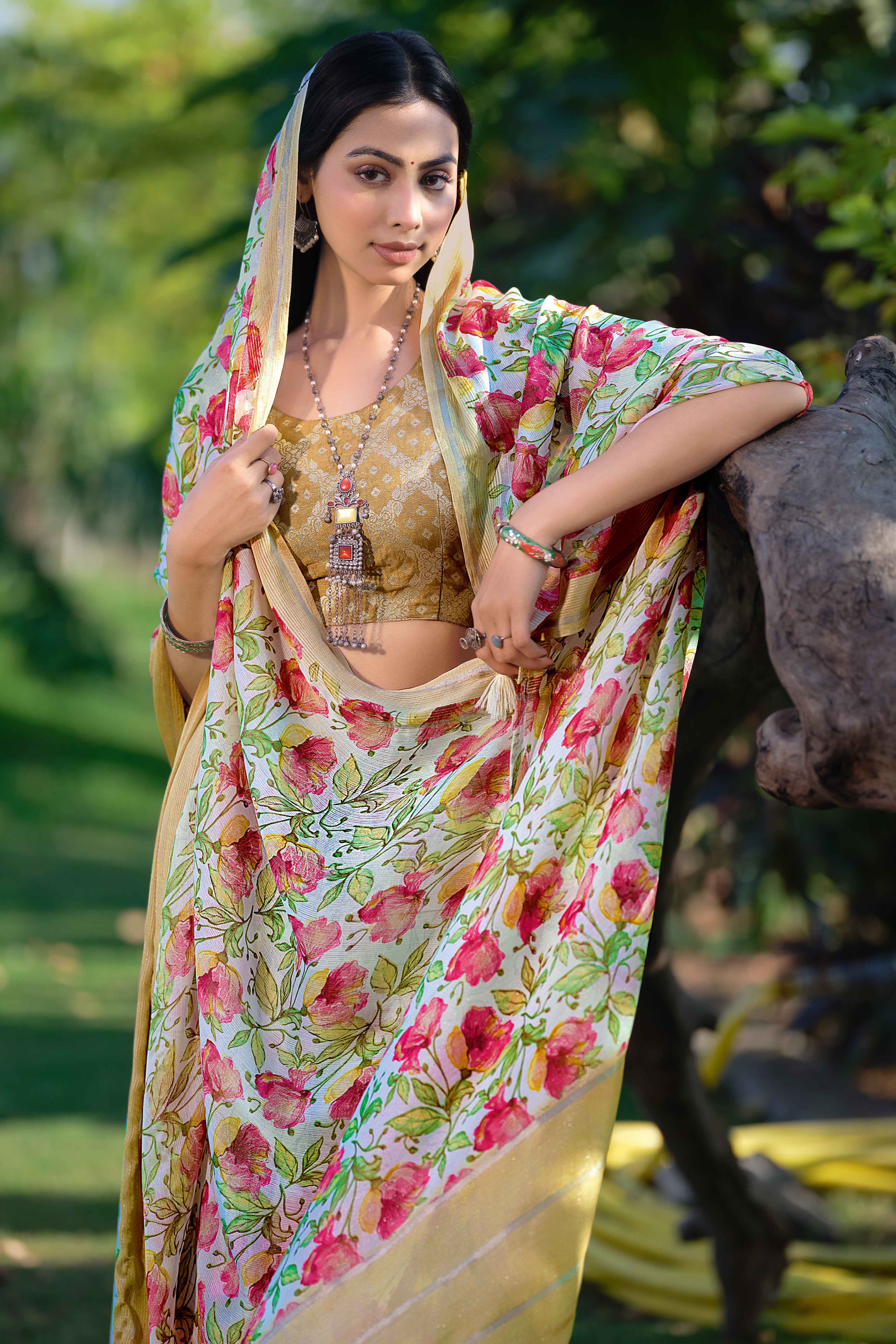Charming Floral Print Off White Chiffon Saree with Breezy Lightness