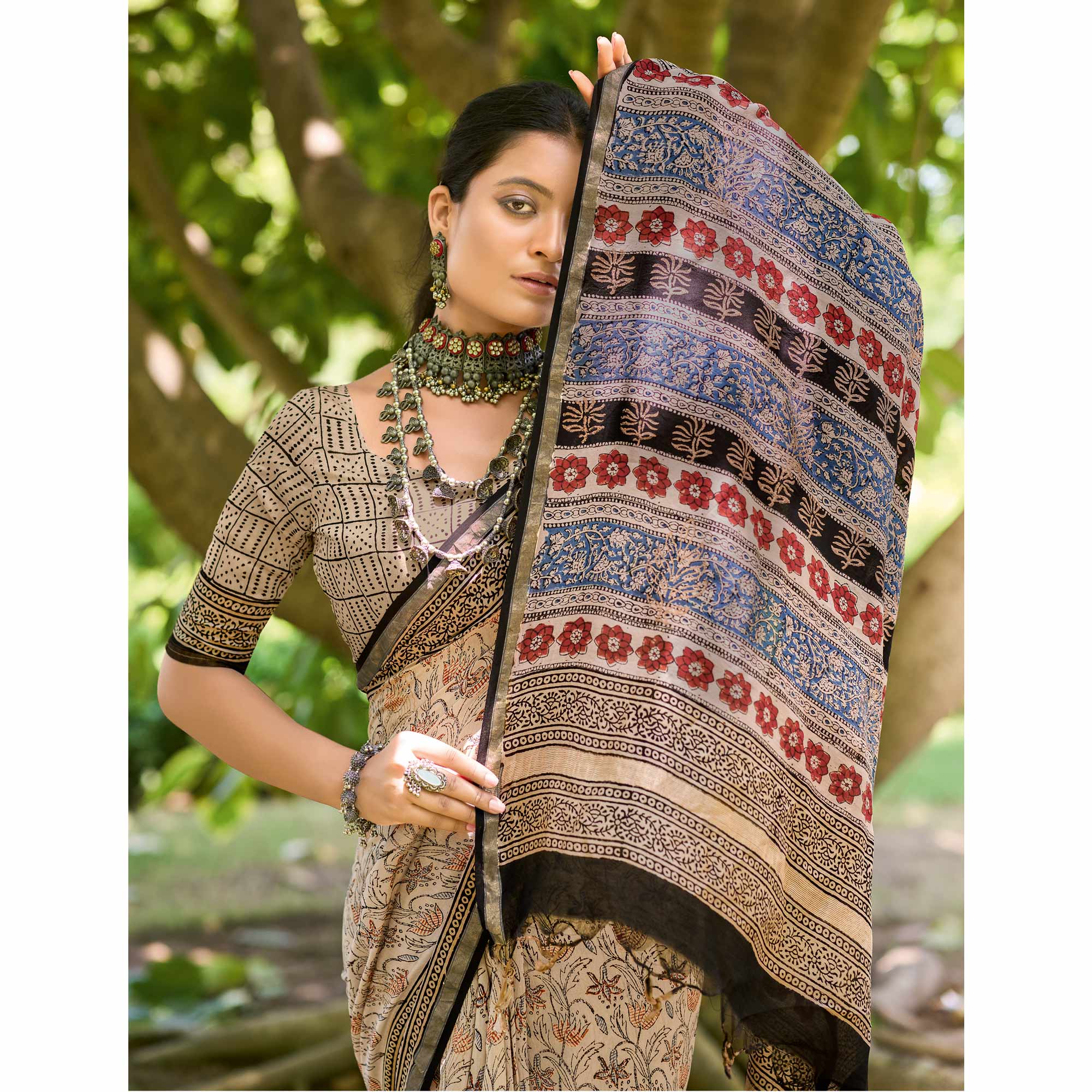 Beige Floral Printed Mul Mul Cotton Saree