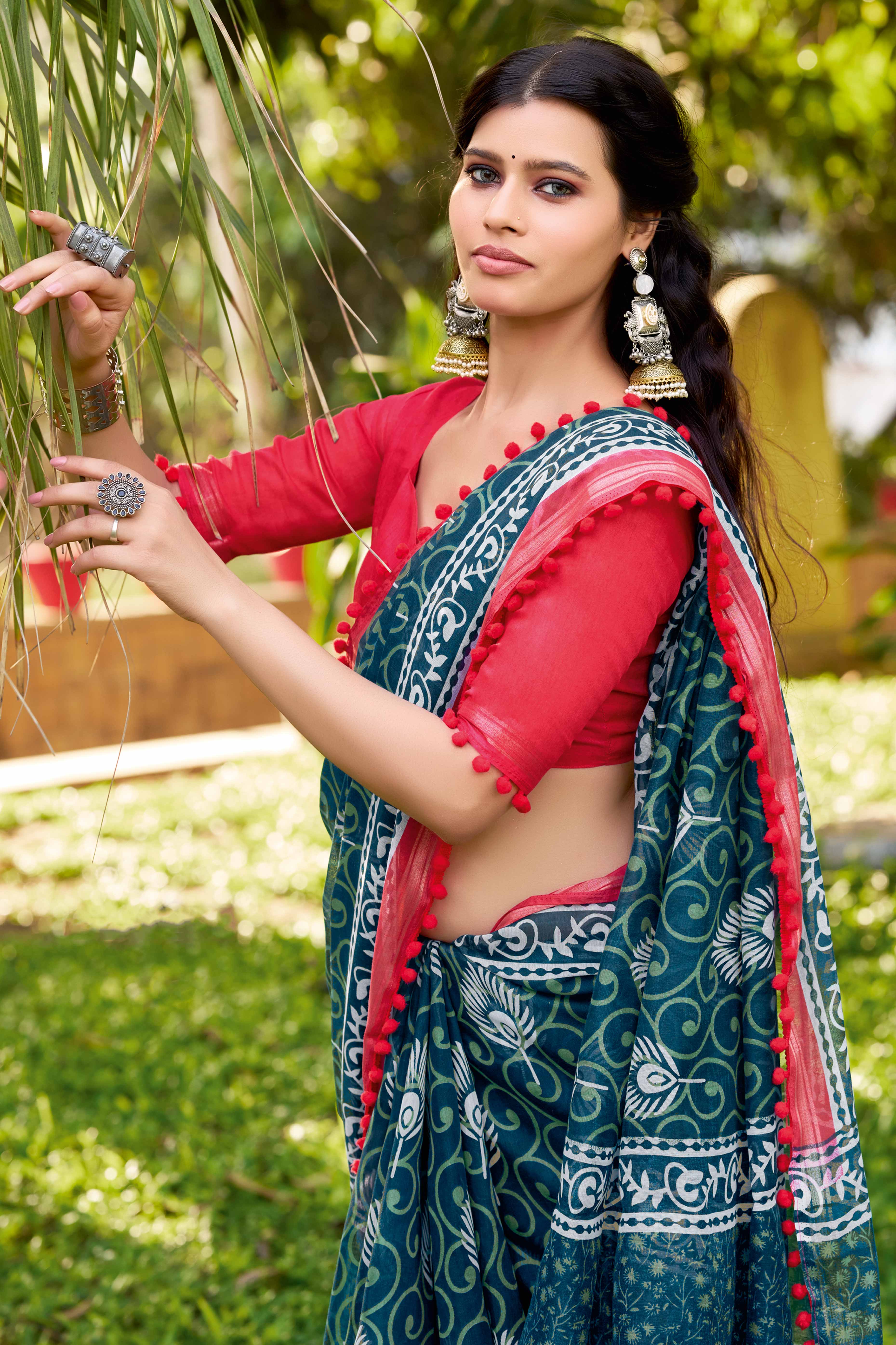 Casual Teal Floral Print Saree in Lightweight Pure Mul Cotton - Image 3