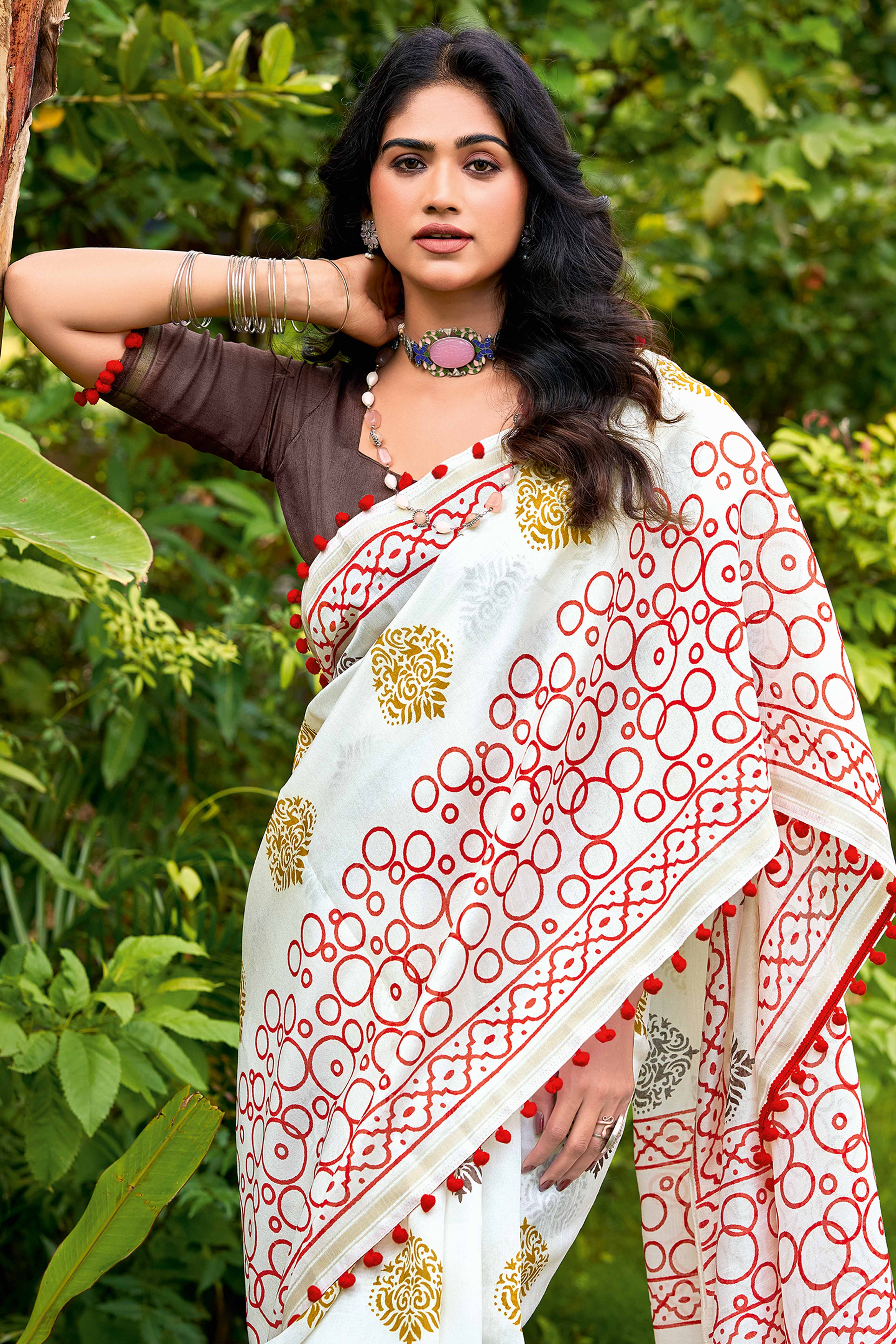 Modern White Saree with Minimal Abstract Designs on Mulmul Cotton