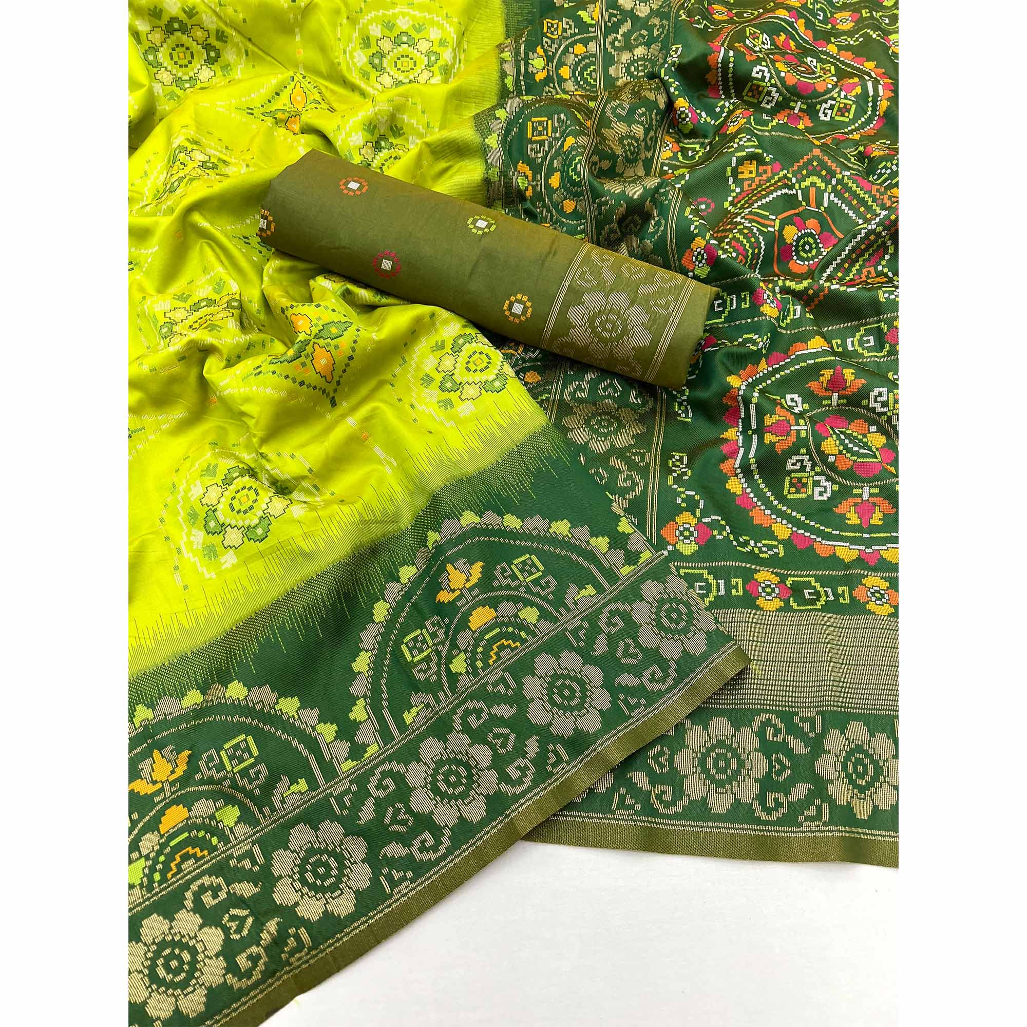Green Floral Woven Pure Silk Saree