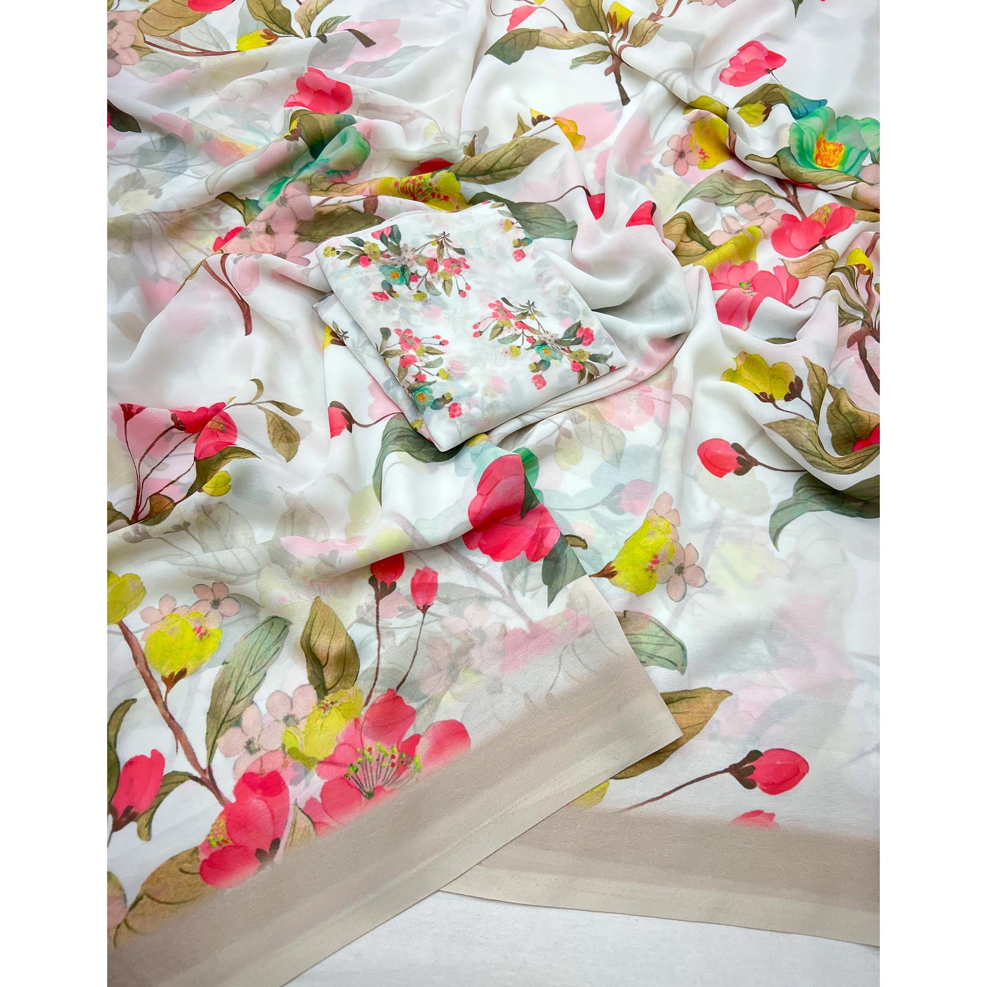 White Floral Printed Saree in Flowing Georgette Fabric