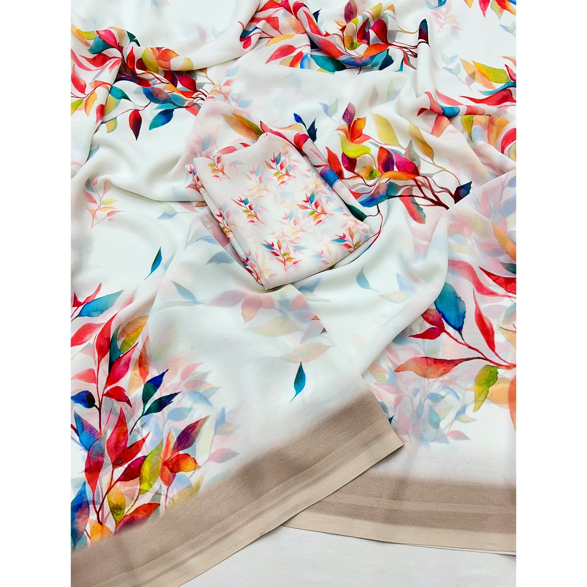 White Floral Printed Saree in Flowing Georgette Fabric