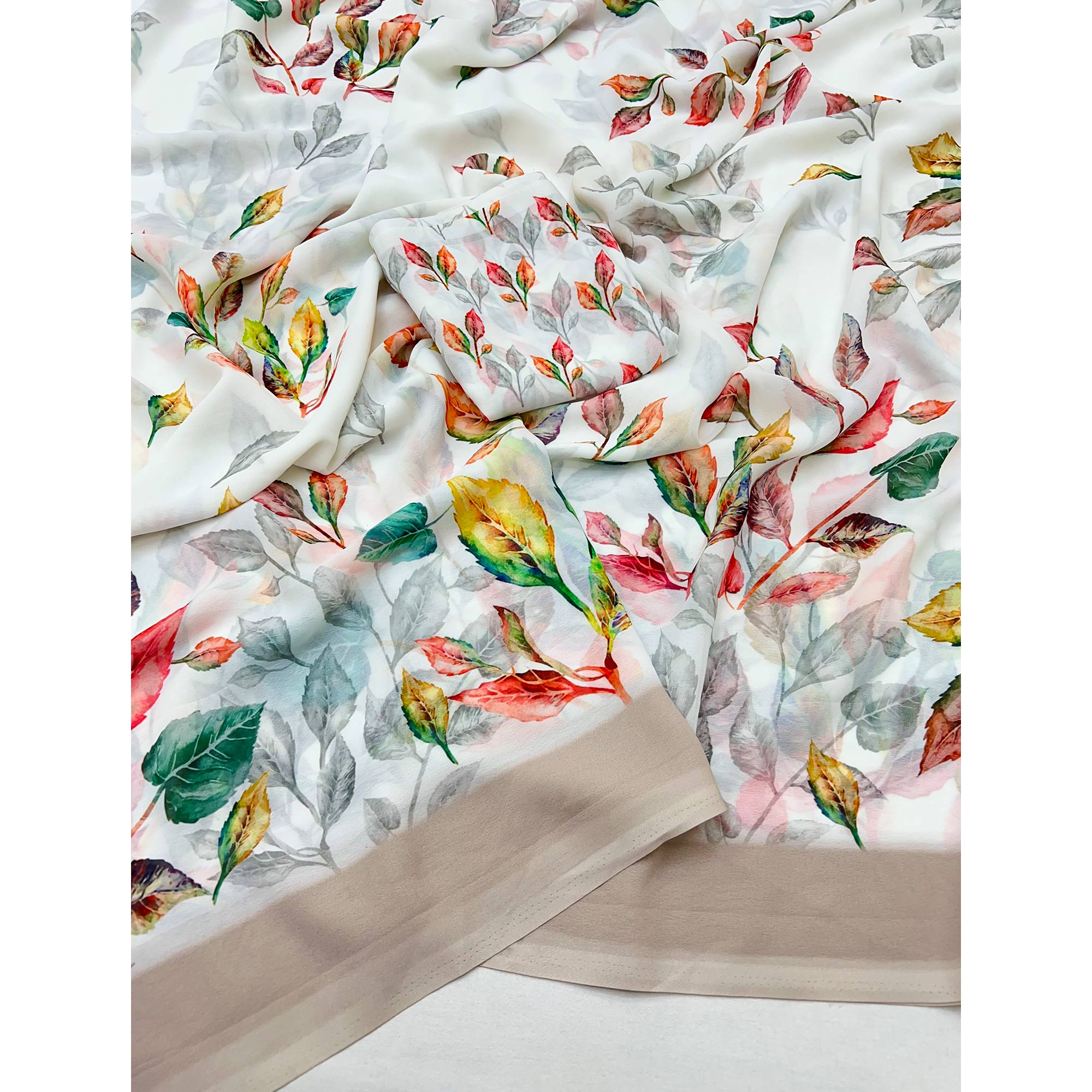 White Floral Printed Saree in Flowing Georgette Fabric