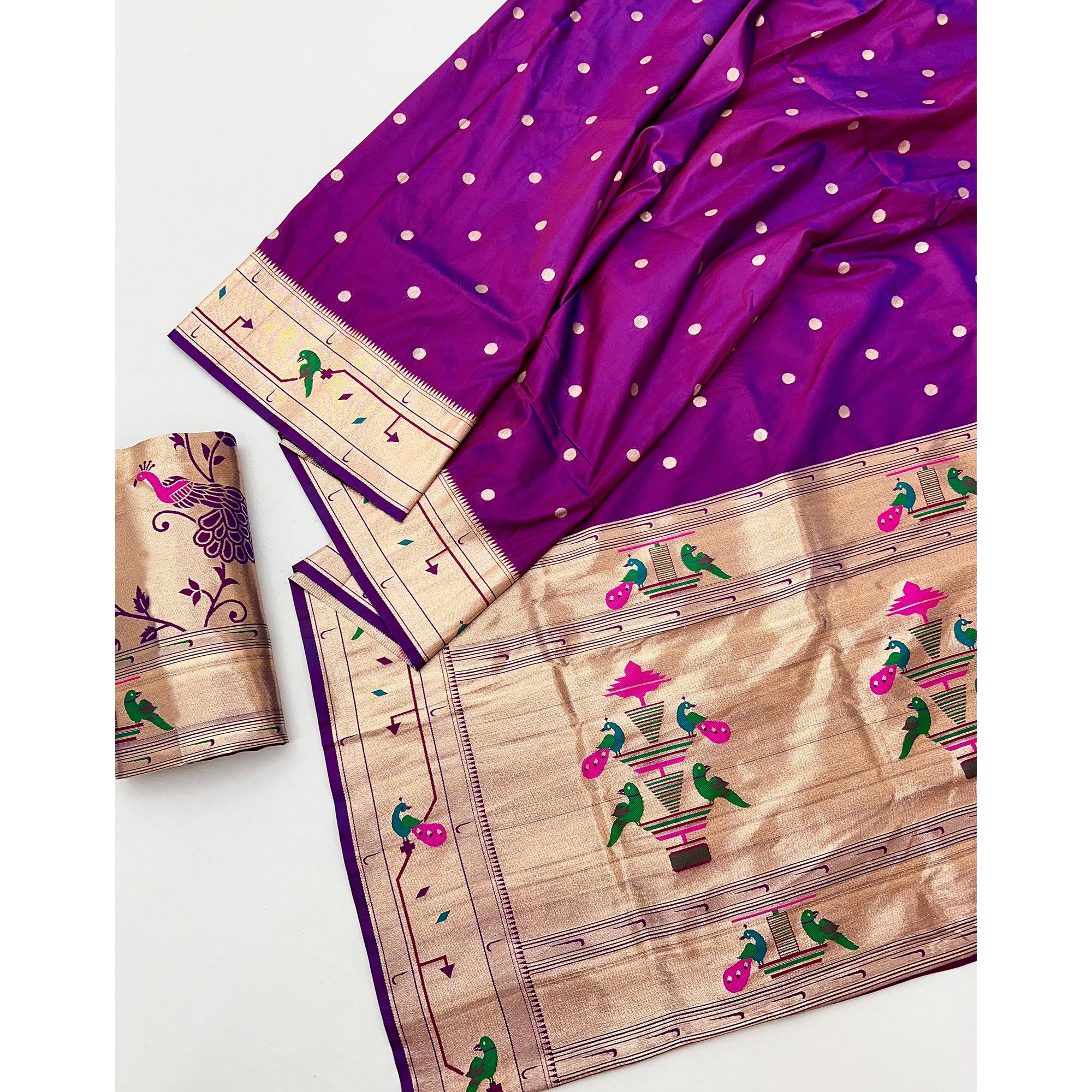 Dark Magenta Floral Zari Weaving Work Silk Blend Paithani Saree With Traditional Charm
