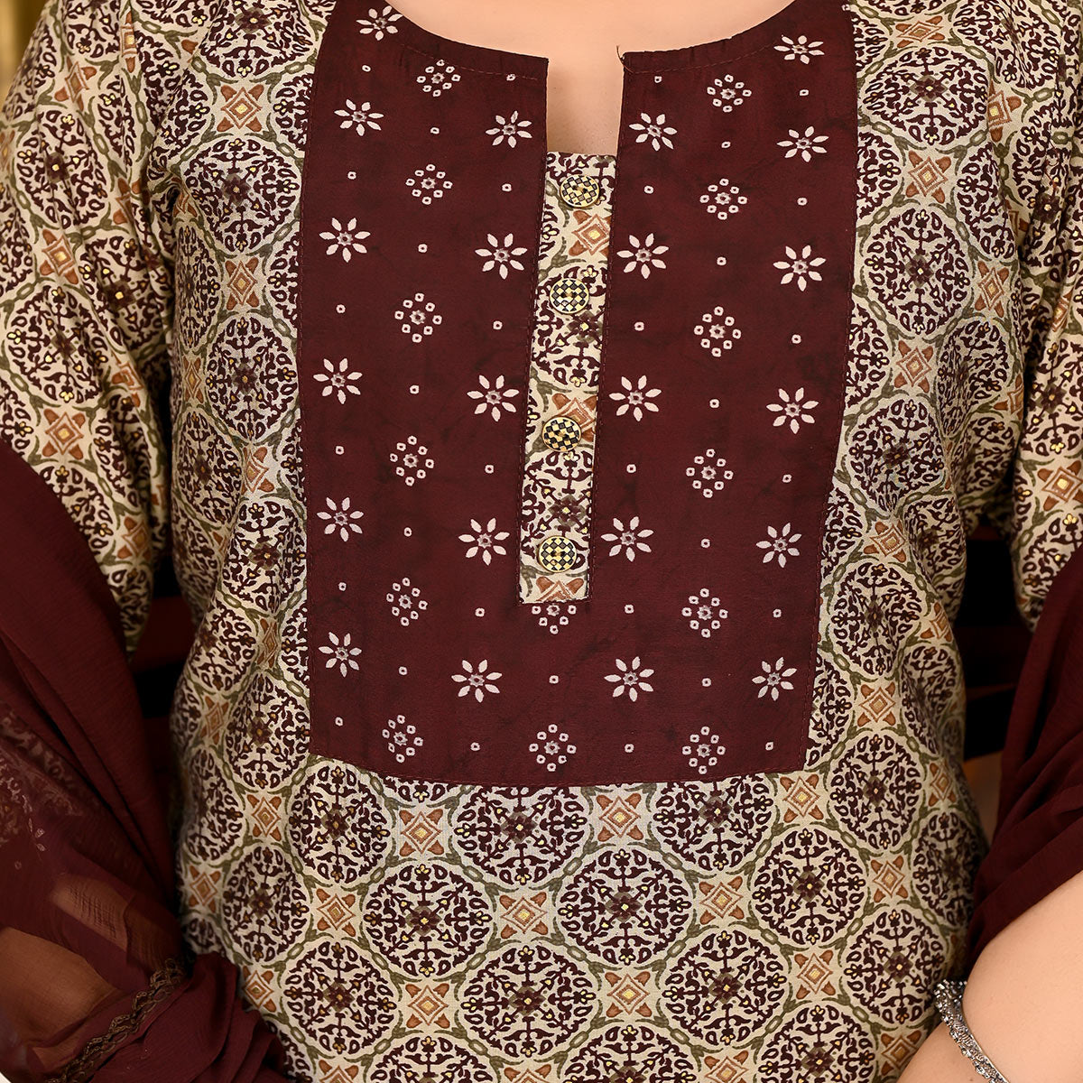 SVC-15399-BROWN