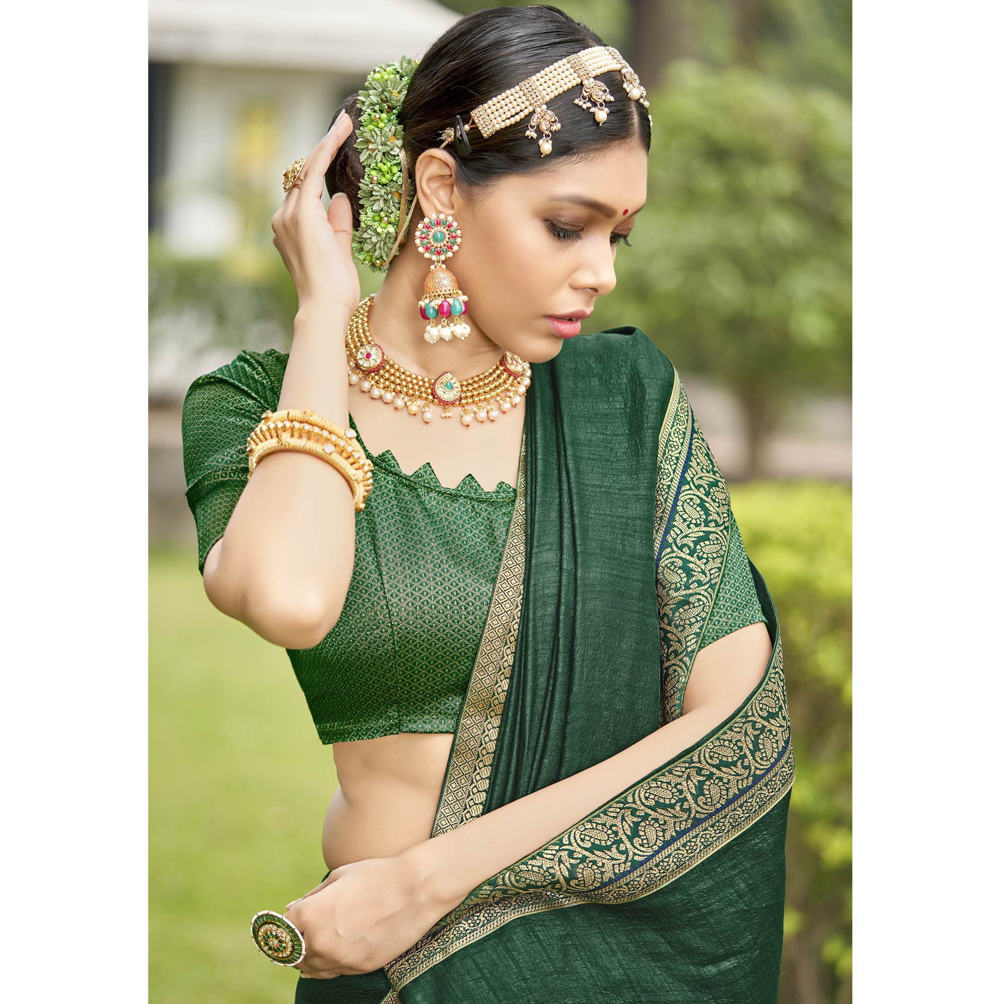 Green Solid Vichitra Silk Saree With Jacquard Border