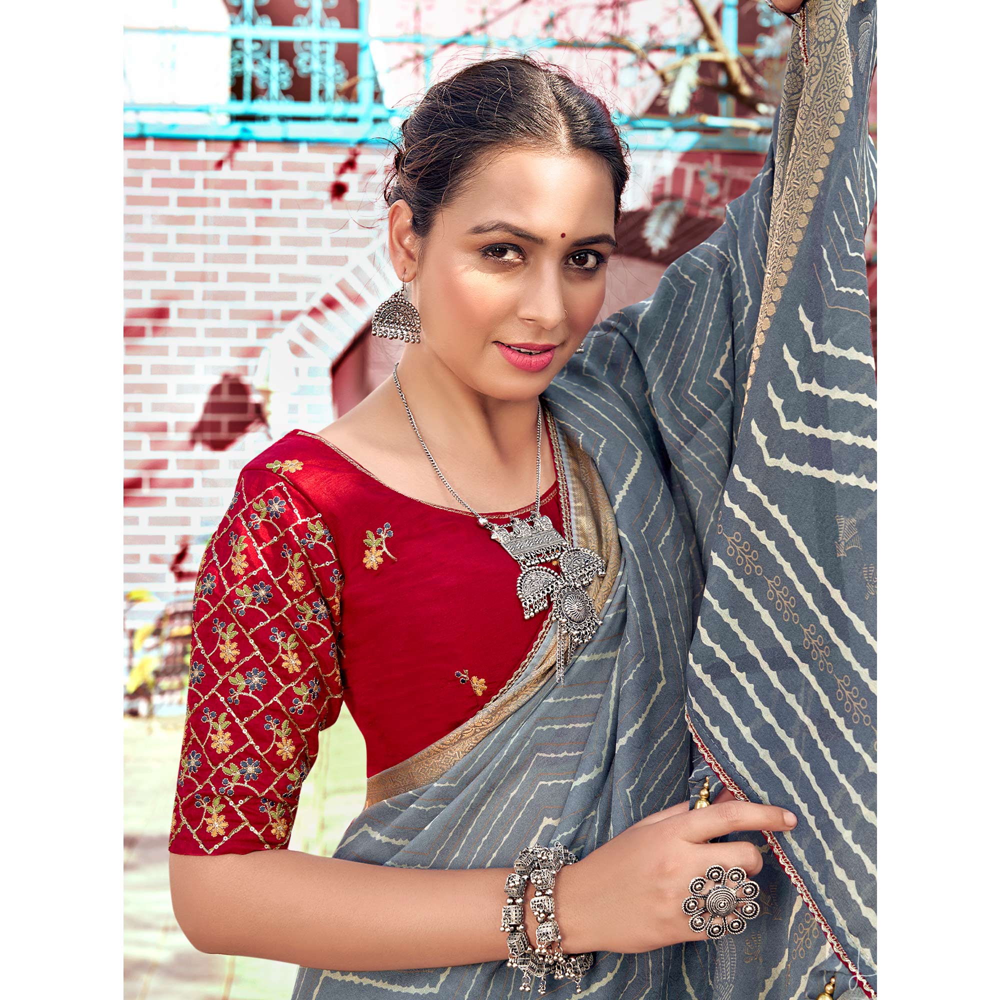 Grey Leheriya Printed Georgette Saree With Jacquard Border