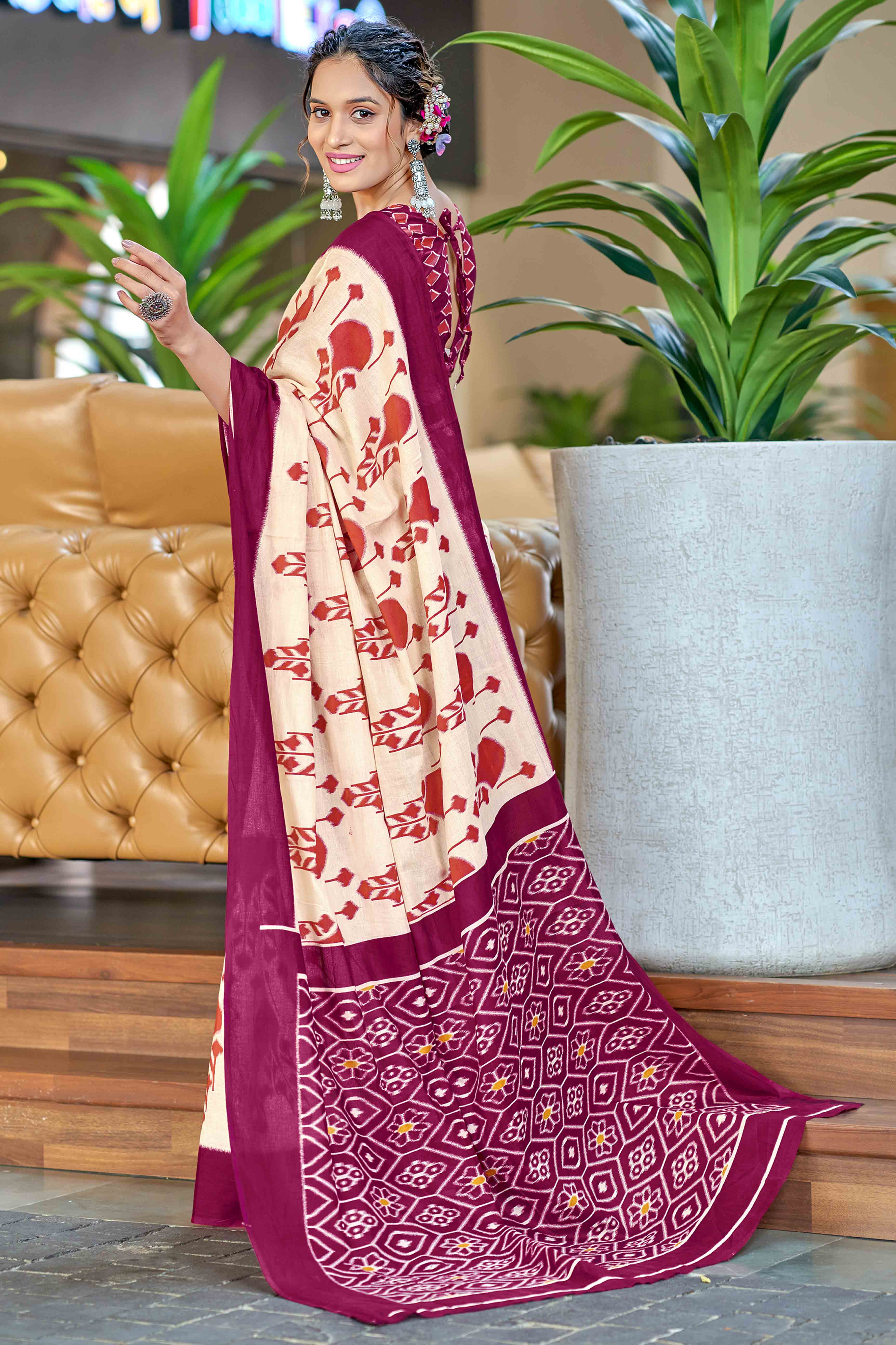 Cream & Wine Abstract Printed Soft Pure Cotton Saree